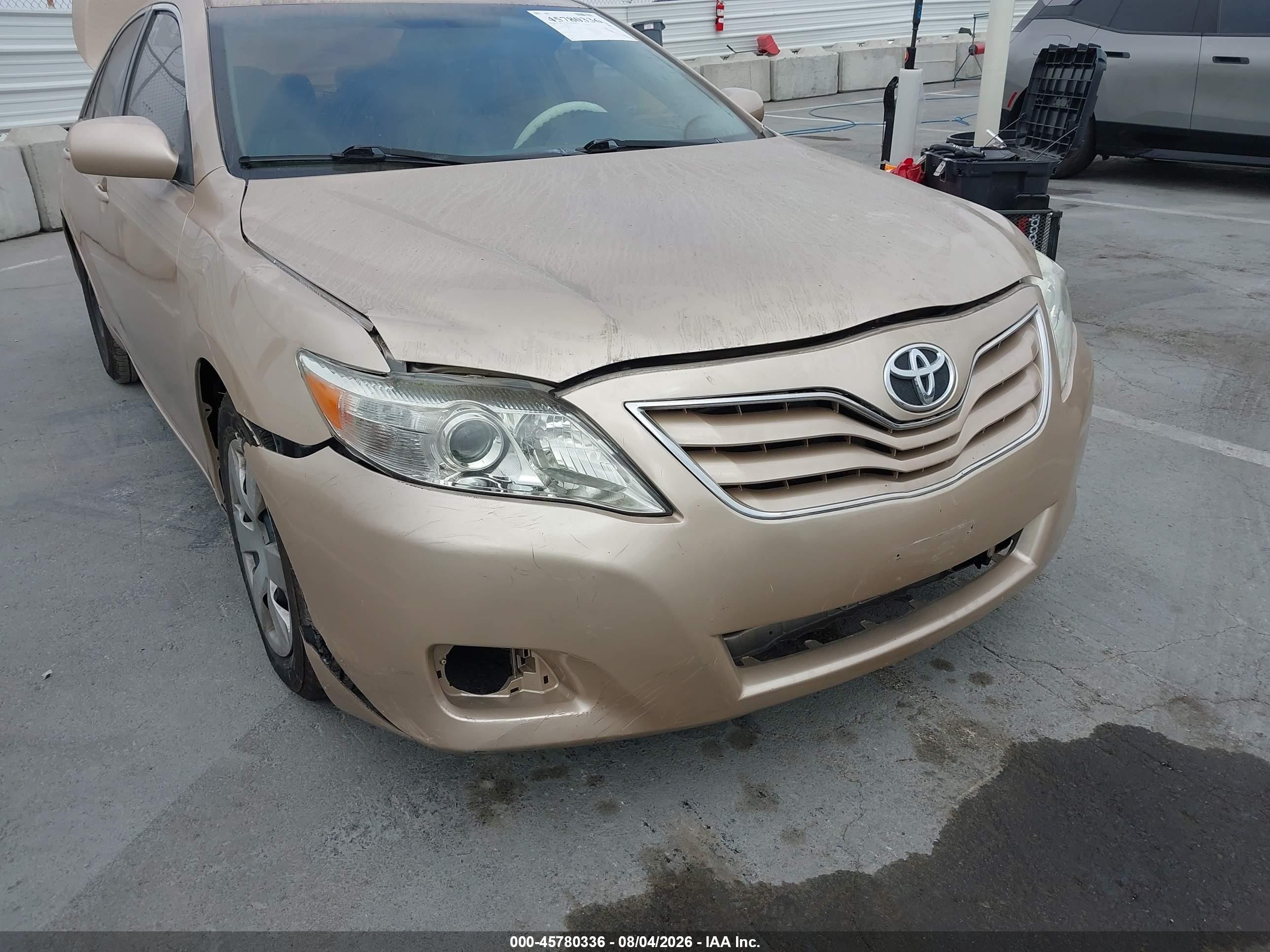 2011 Toyota Camry Le Champagne vin: 4T1BF3EK3BU229573