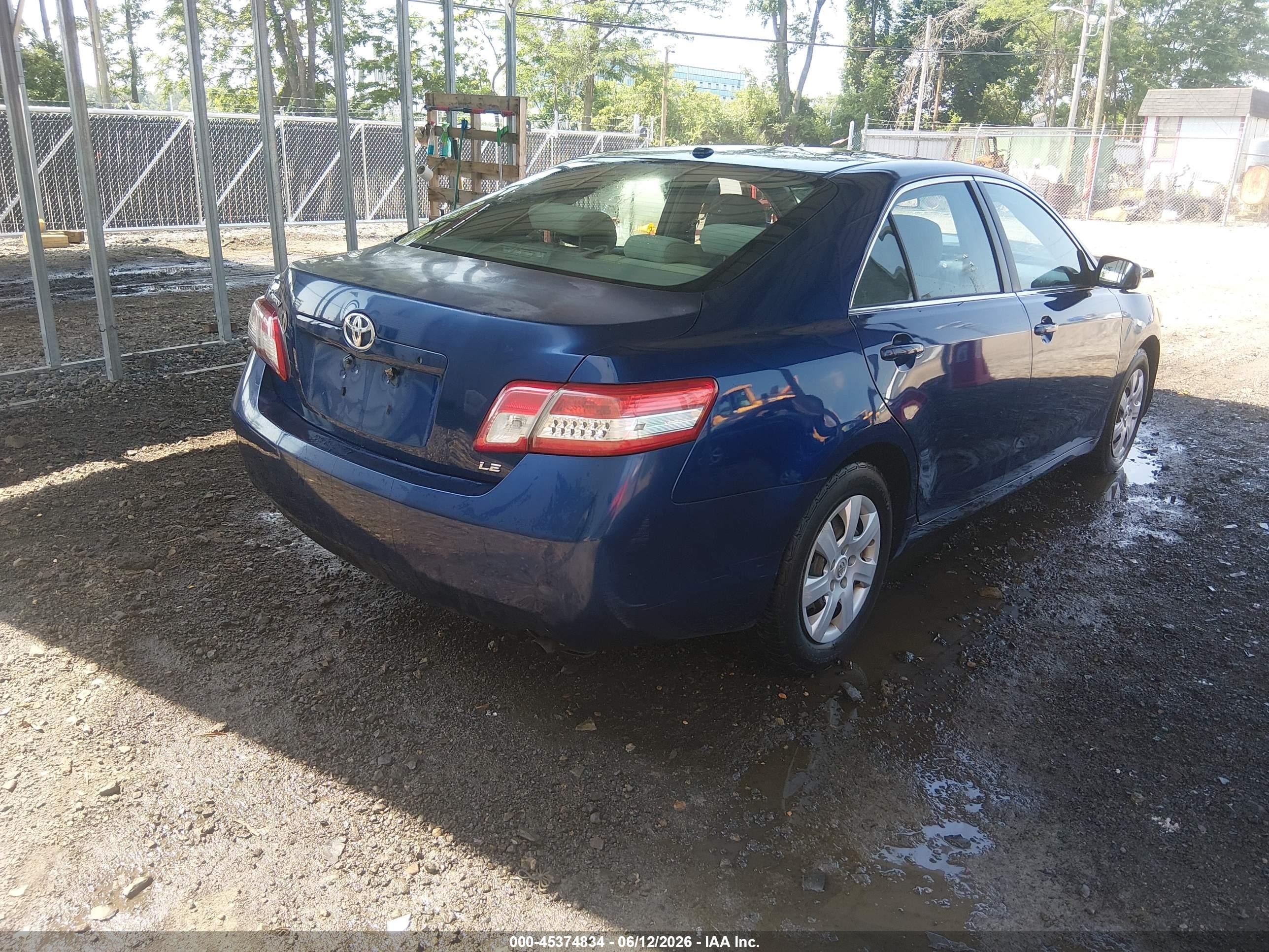 2011 Toyota Camry Le Синий vin: 4T1BF3EK3BU595078