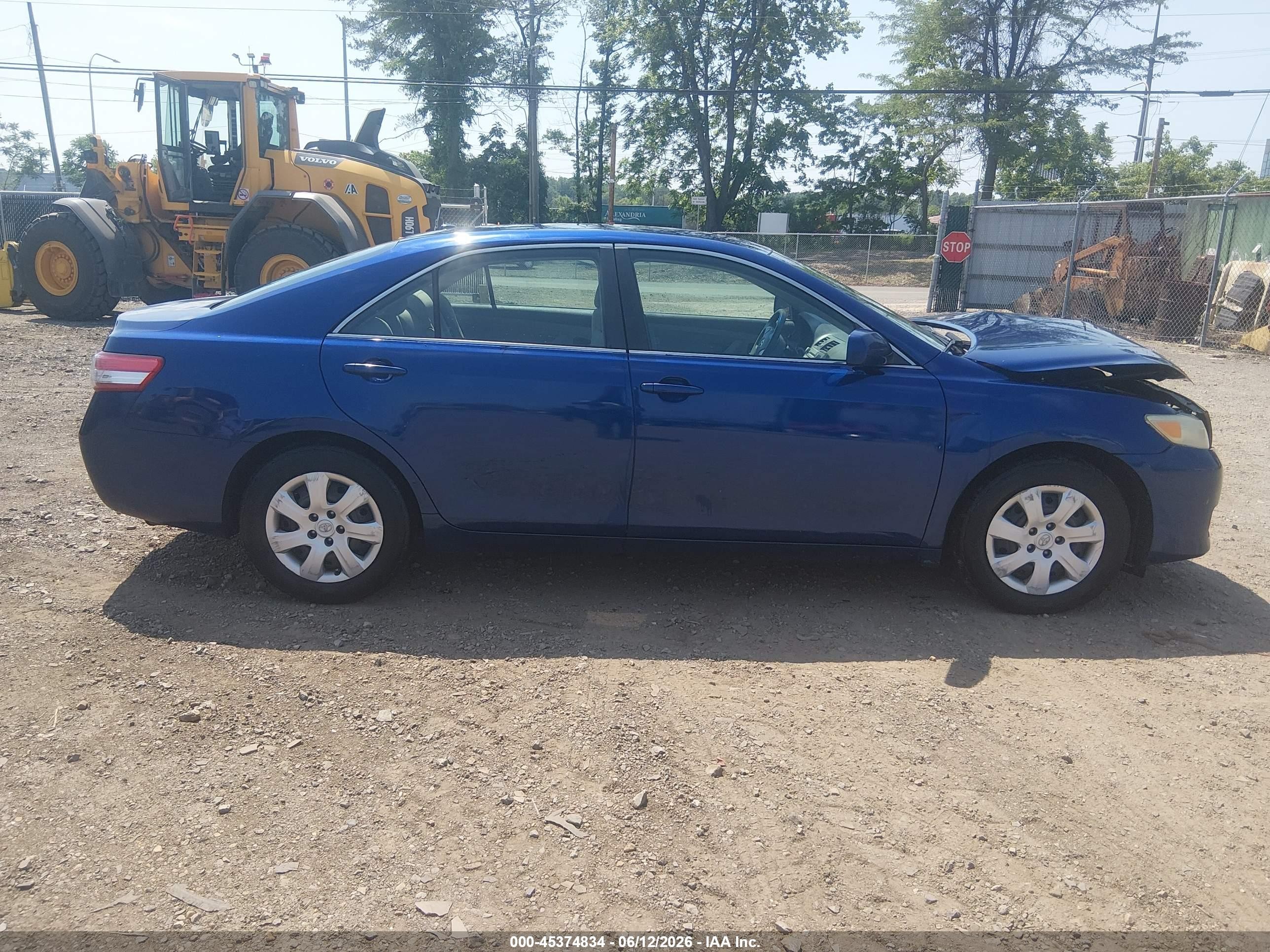 2011 Toyota Camry Le Синий vin: 4T1BF3EK3BU595078