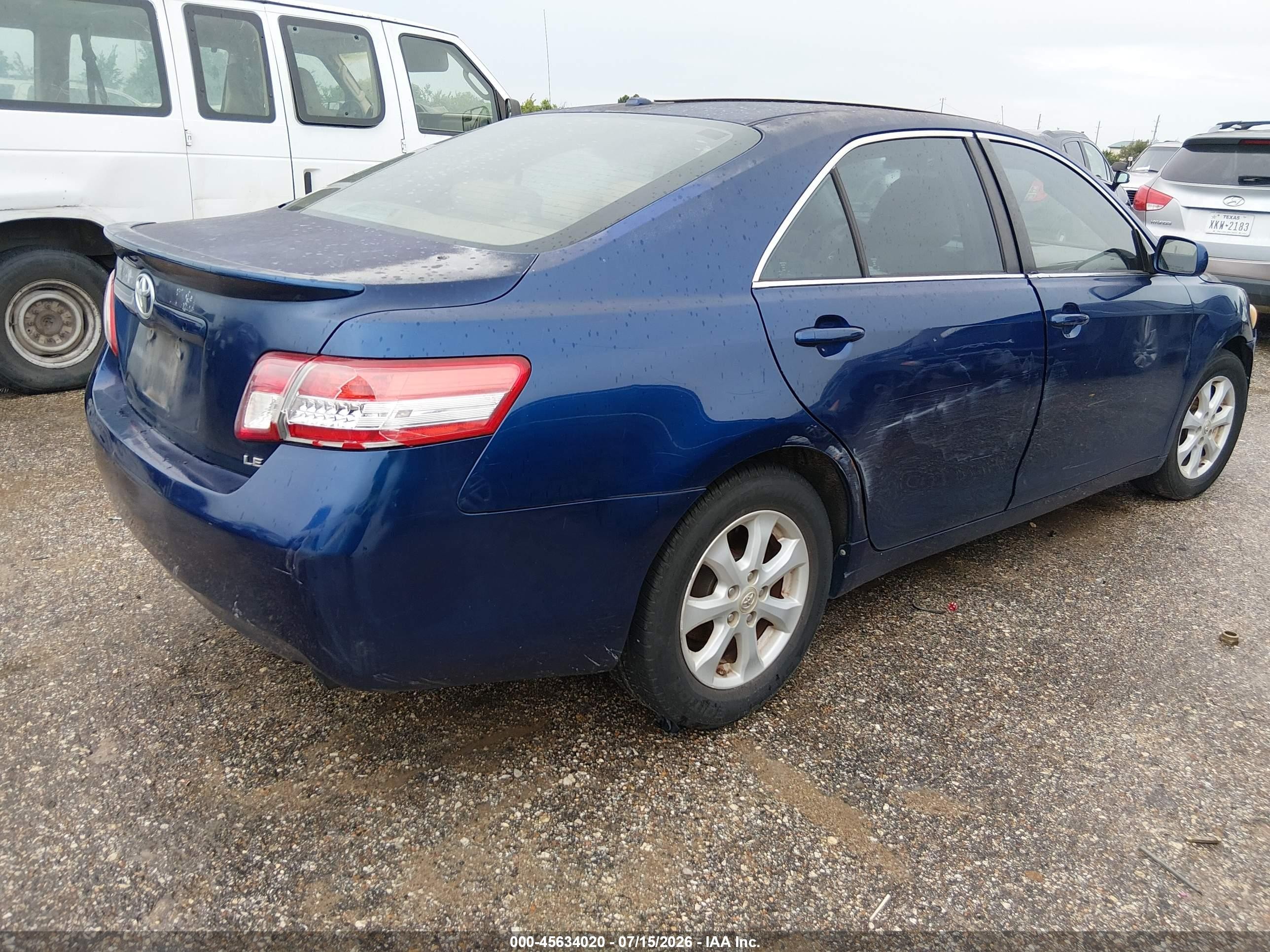 2011 Toyota Camry Le Blue vin: 4T1BF3EK3BU596182