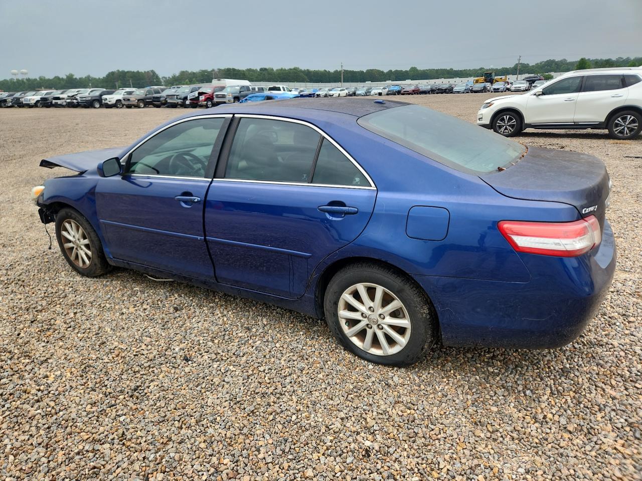 2011 Toyota Camry Xle Blue vin: 4T1BF3EK3BU607231