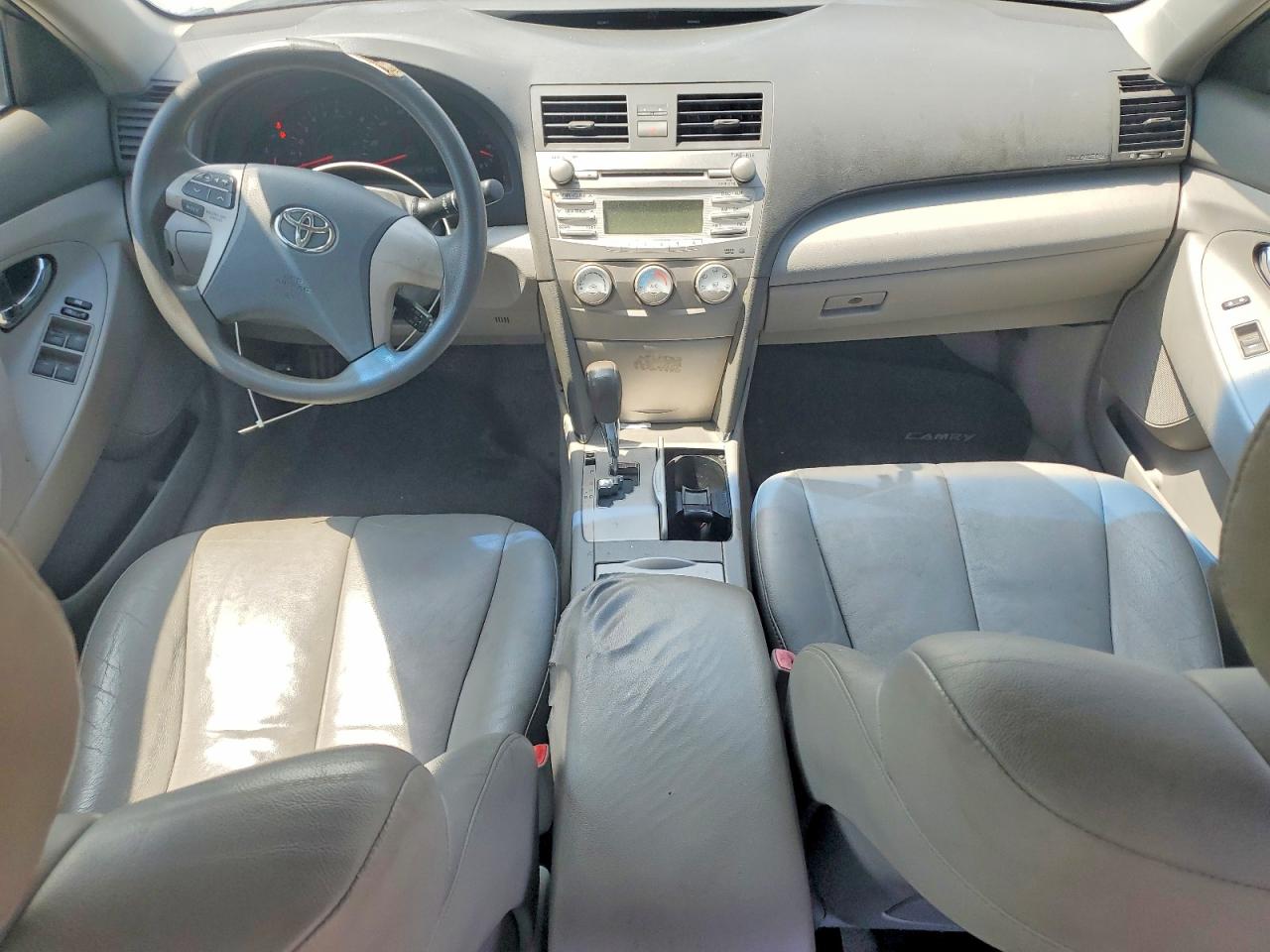 2011 Toyota Camry Le Silver vin: 4T1BF3EK3BU623185