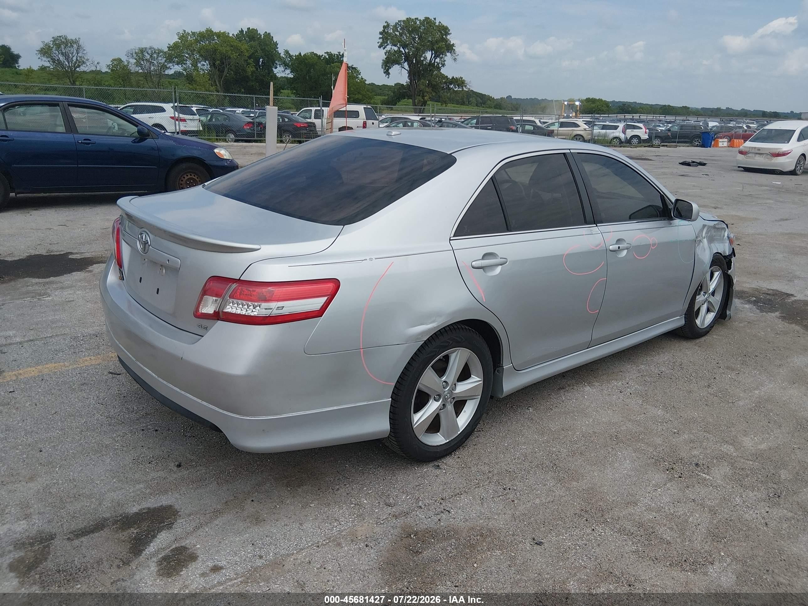 2011 Toyota Camry Se Серебряный vin: 4T1BF3EK3BU634171