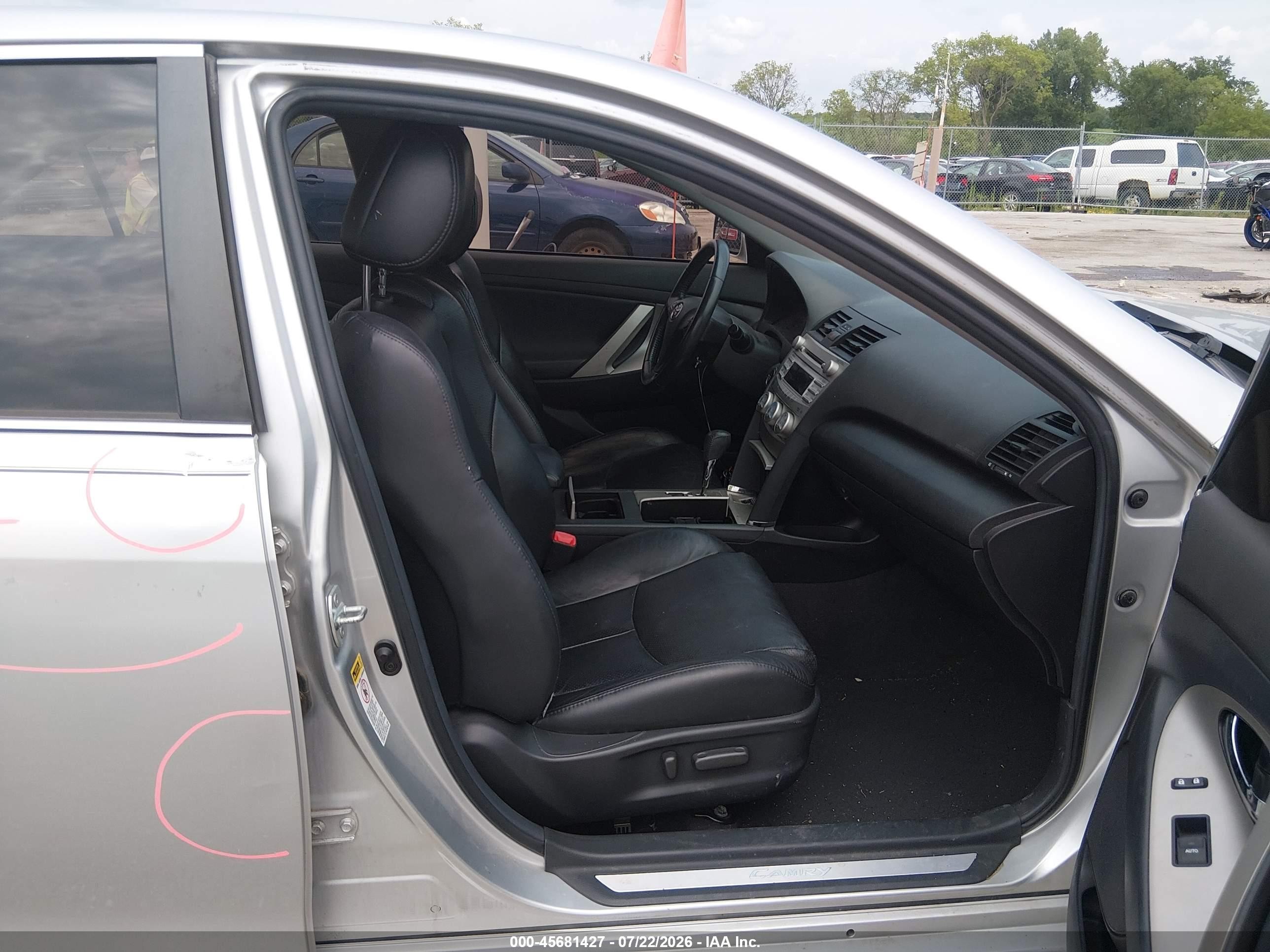 2011 Toyota Camry Se Серебряный vin: 4T1BF3EK3BU634171
