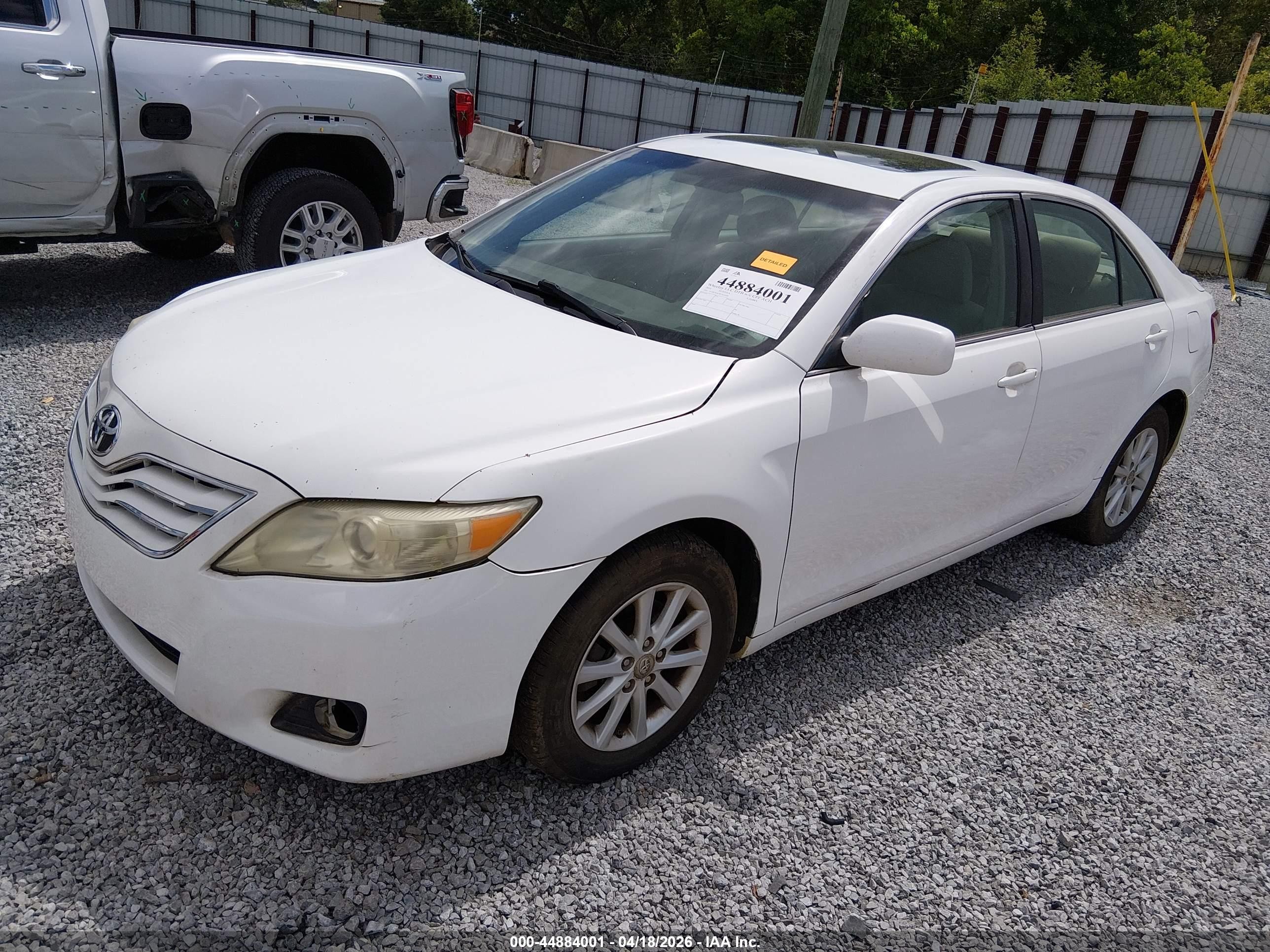 2011 Toyota Camry Xle White vin: 4T1BF3EK3BU635269