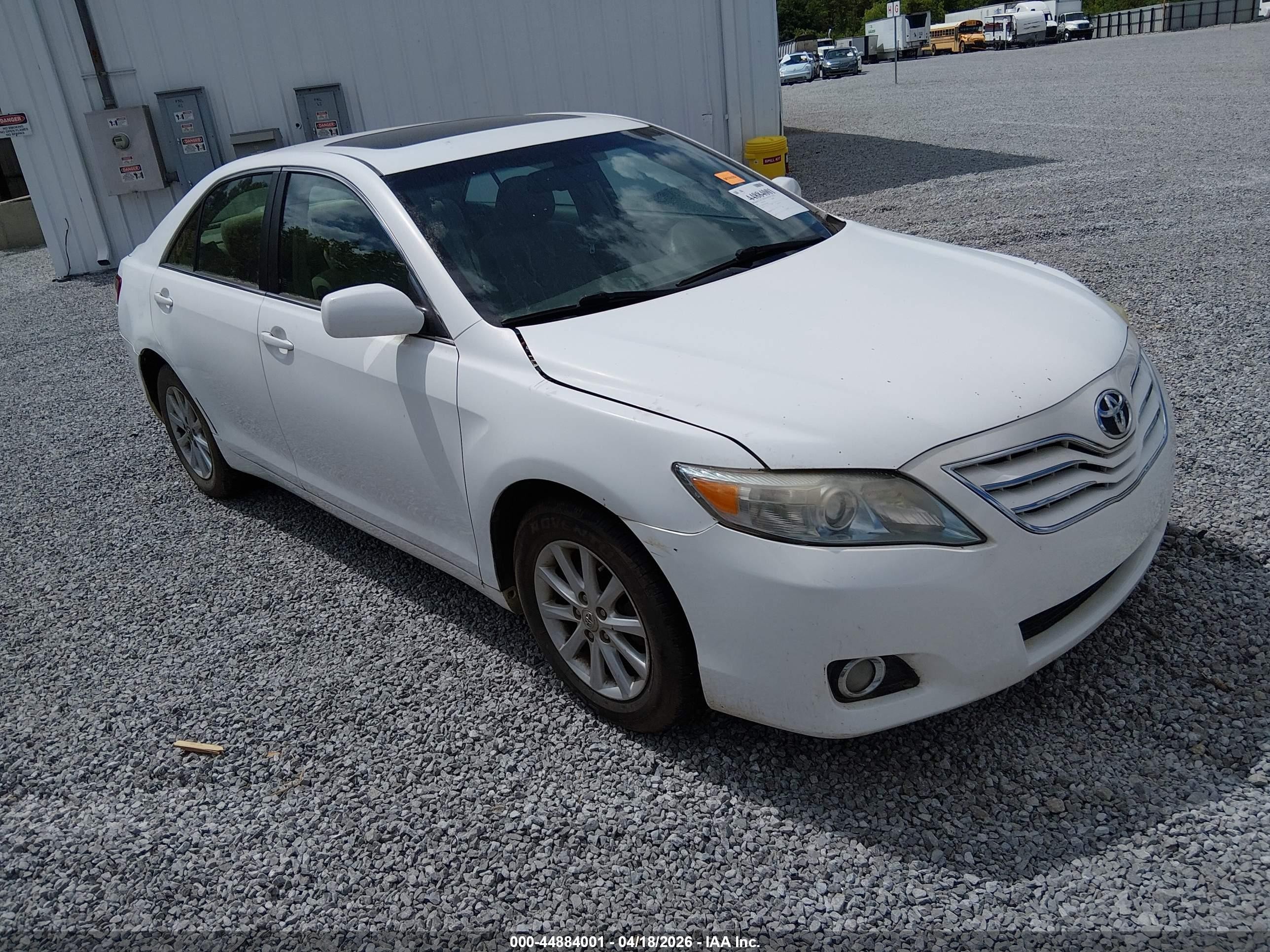 2011 Toyota Camry Xle White vin: 4T1BF3EK3BU635269