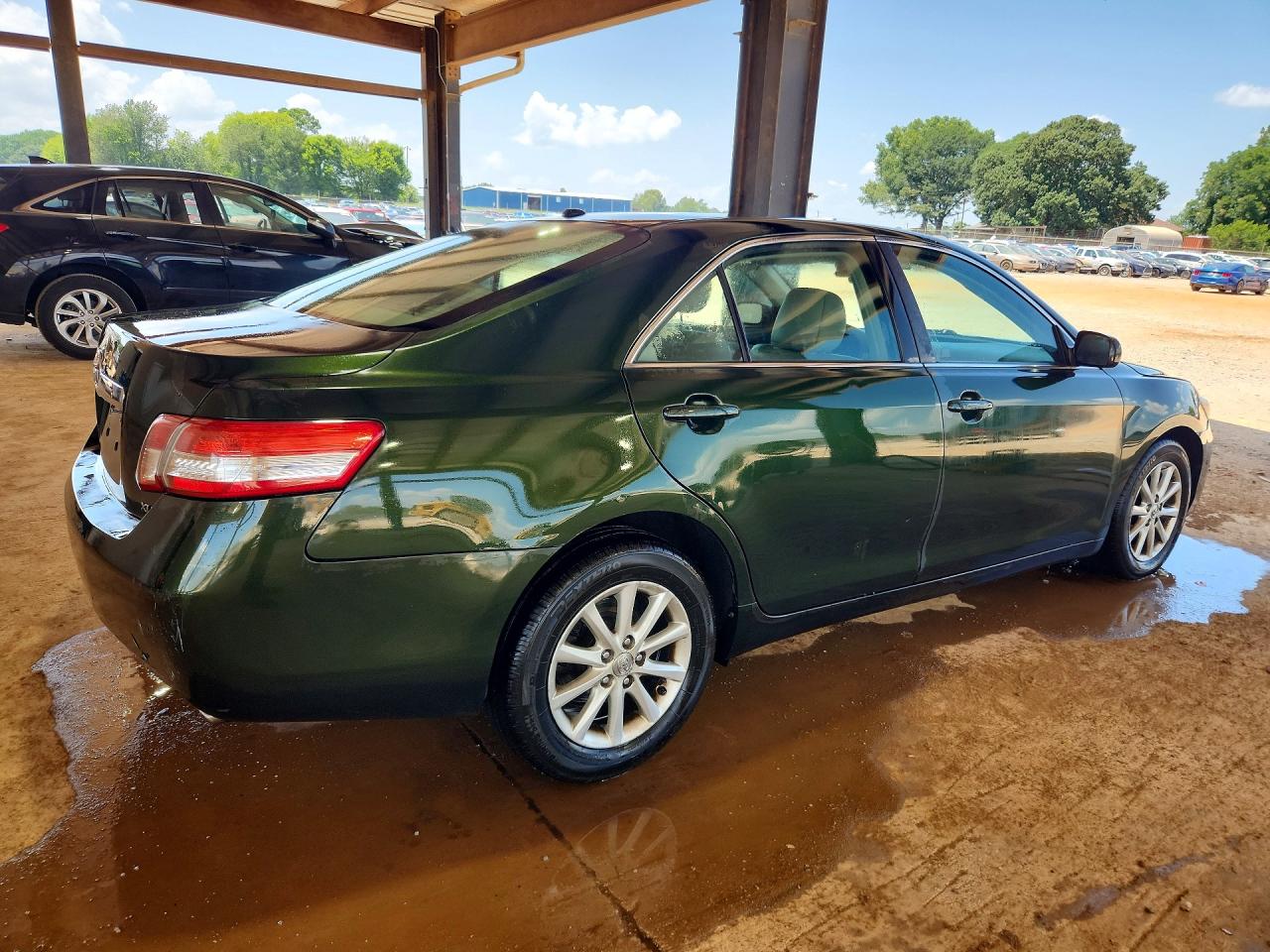 2011 Toyota Camry Xle Green vin: 4T1BF3EK3BU636860