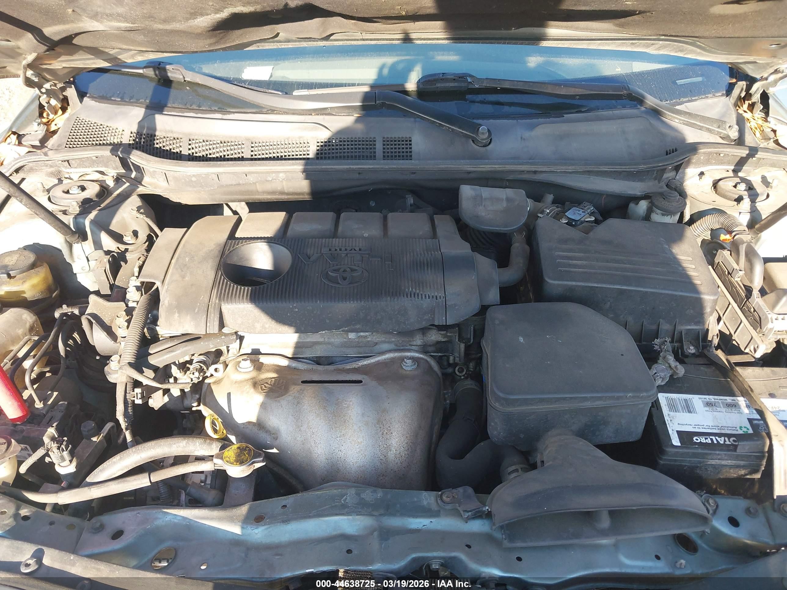 2011 Toyota Camry Le Green vin: 4T1BF3EK3BU638690