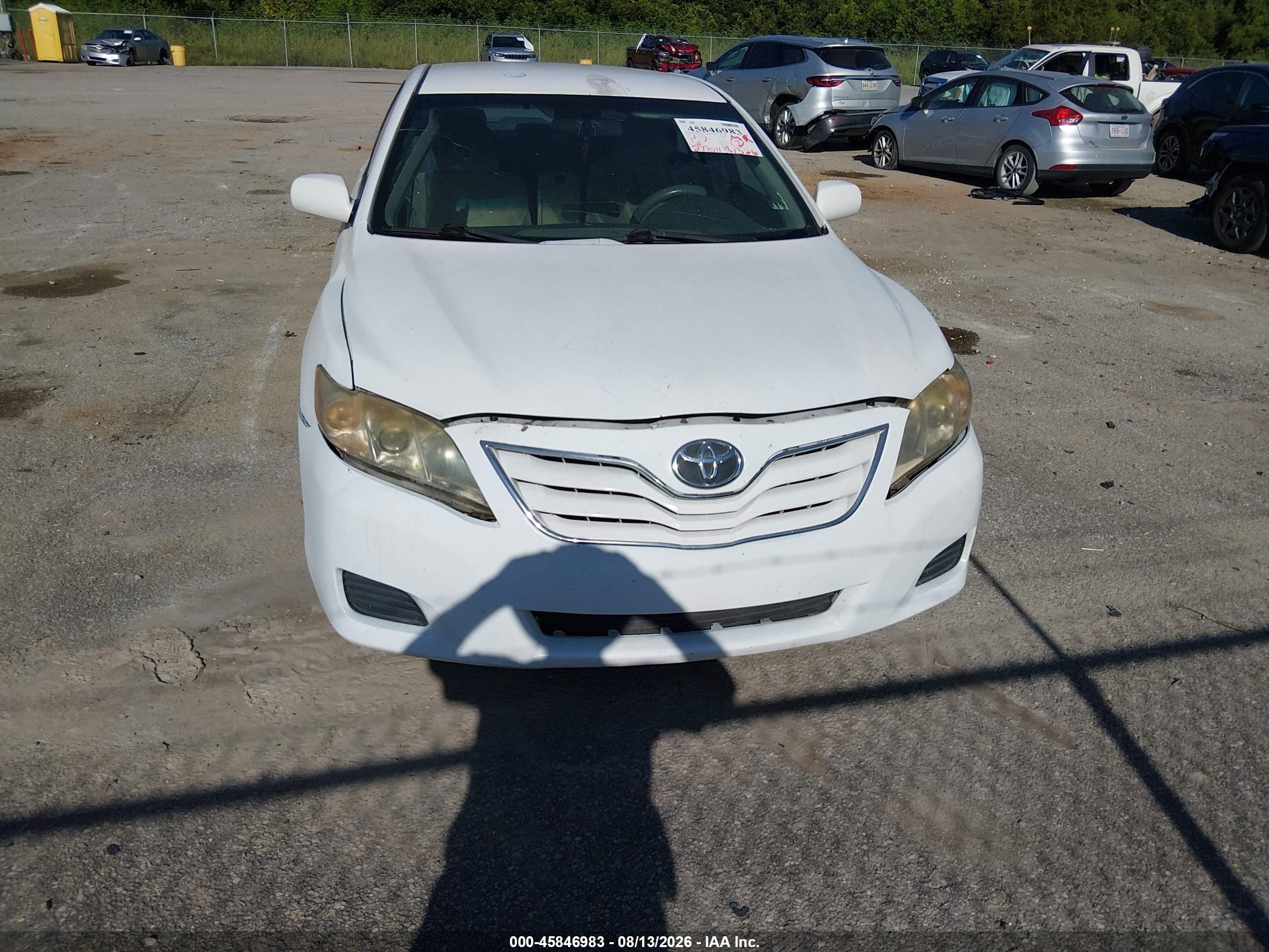 2011 Toyota Camry Le Белый vin: 4T1BF3EK3BU649494