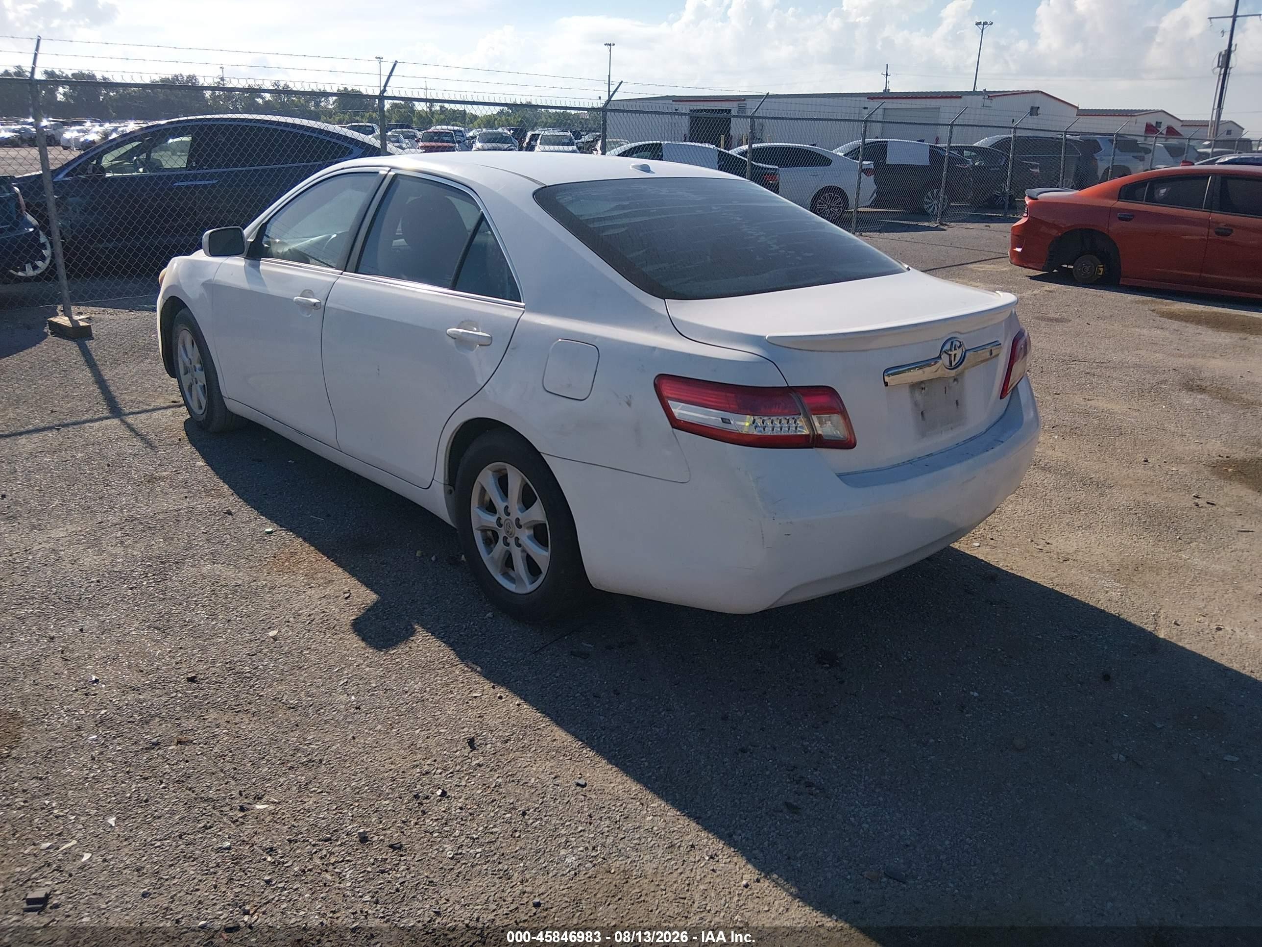 2011 Toyota Camry Le Белый vin: 4T1BF3EK3BU649494
