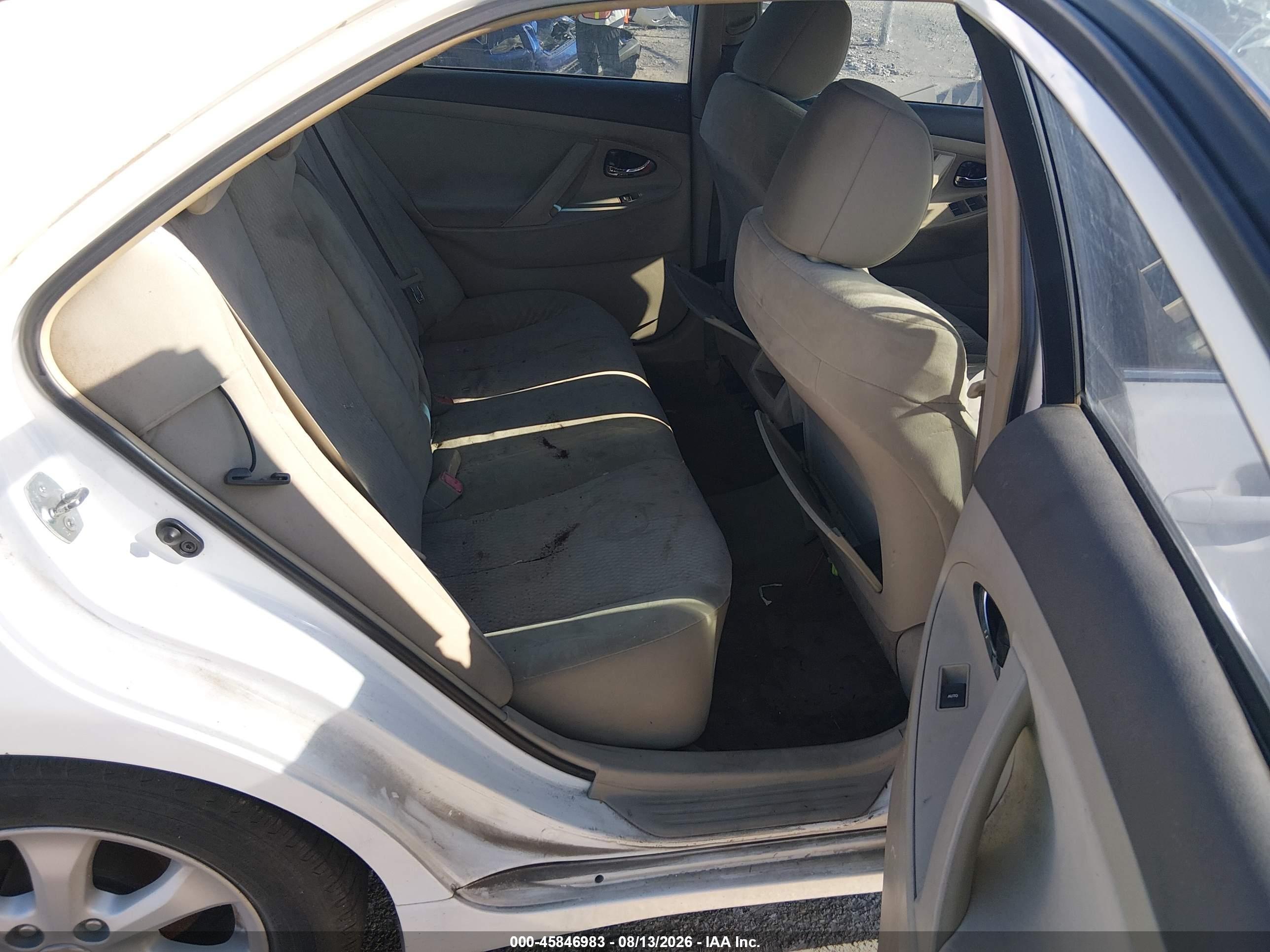 2011 Toyota Camry Le Белый vin: 4T1BF3EK3BU649494