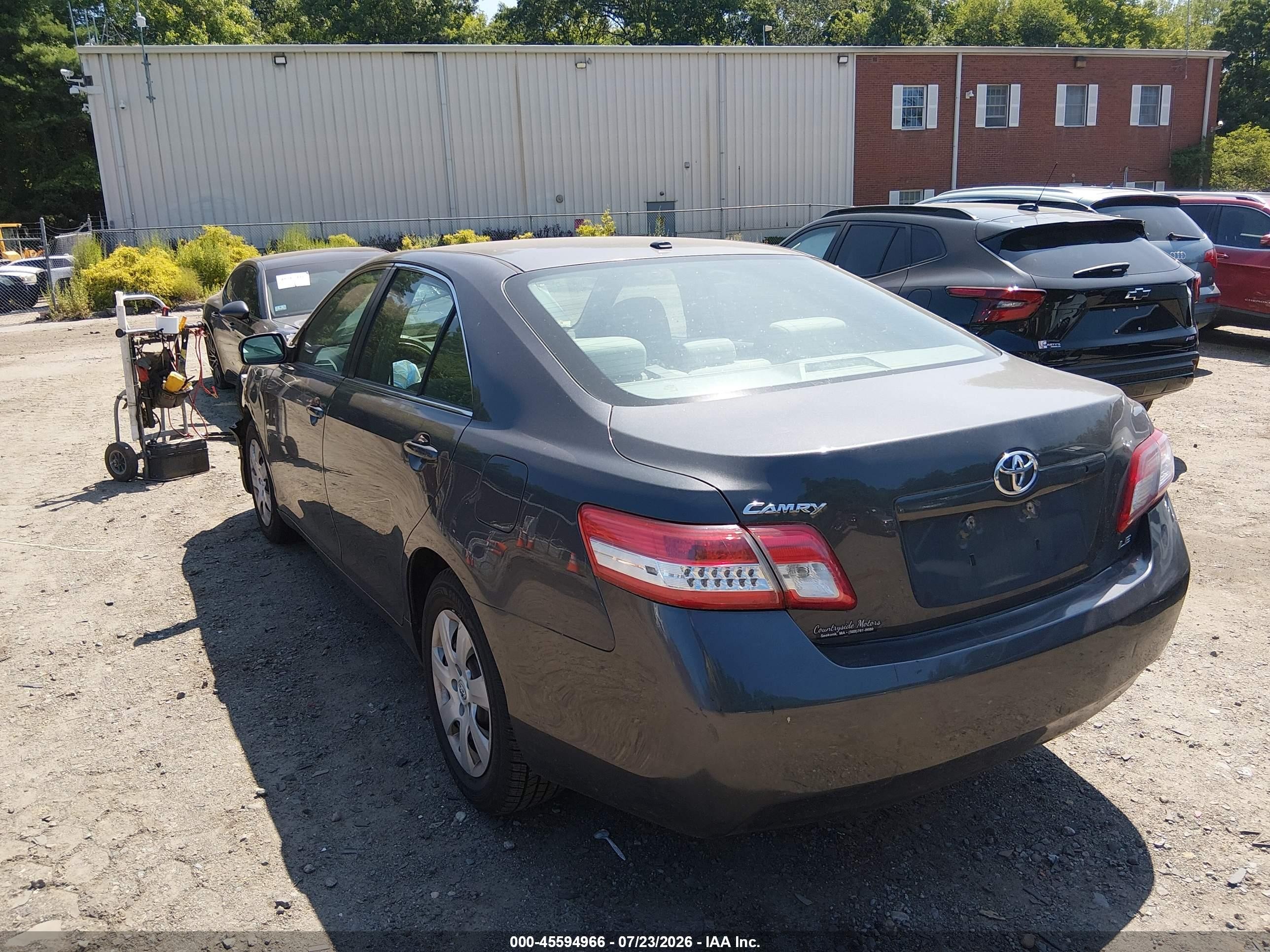 2011 Toyota Camry Le Gray vin: 4T1BF3EK3BU659538