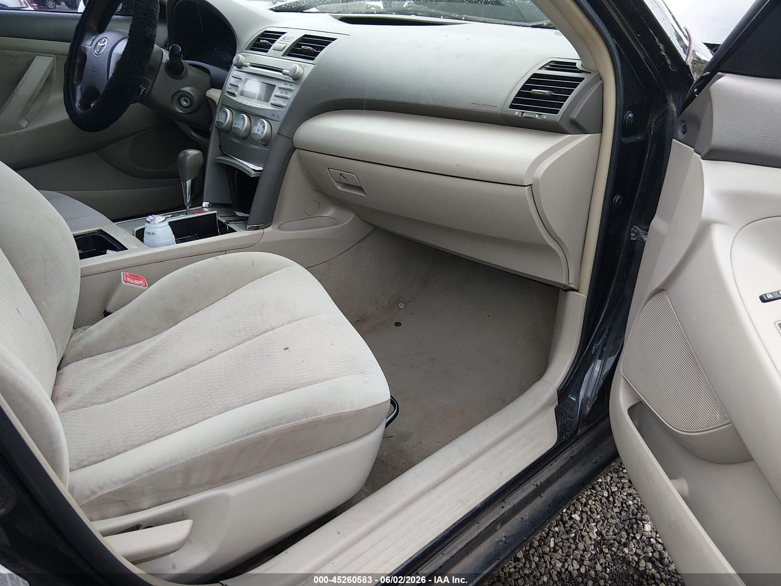 2011 Toyota Camry Le Black vin: 4T1BF3EK3BU661855