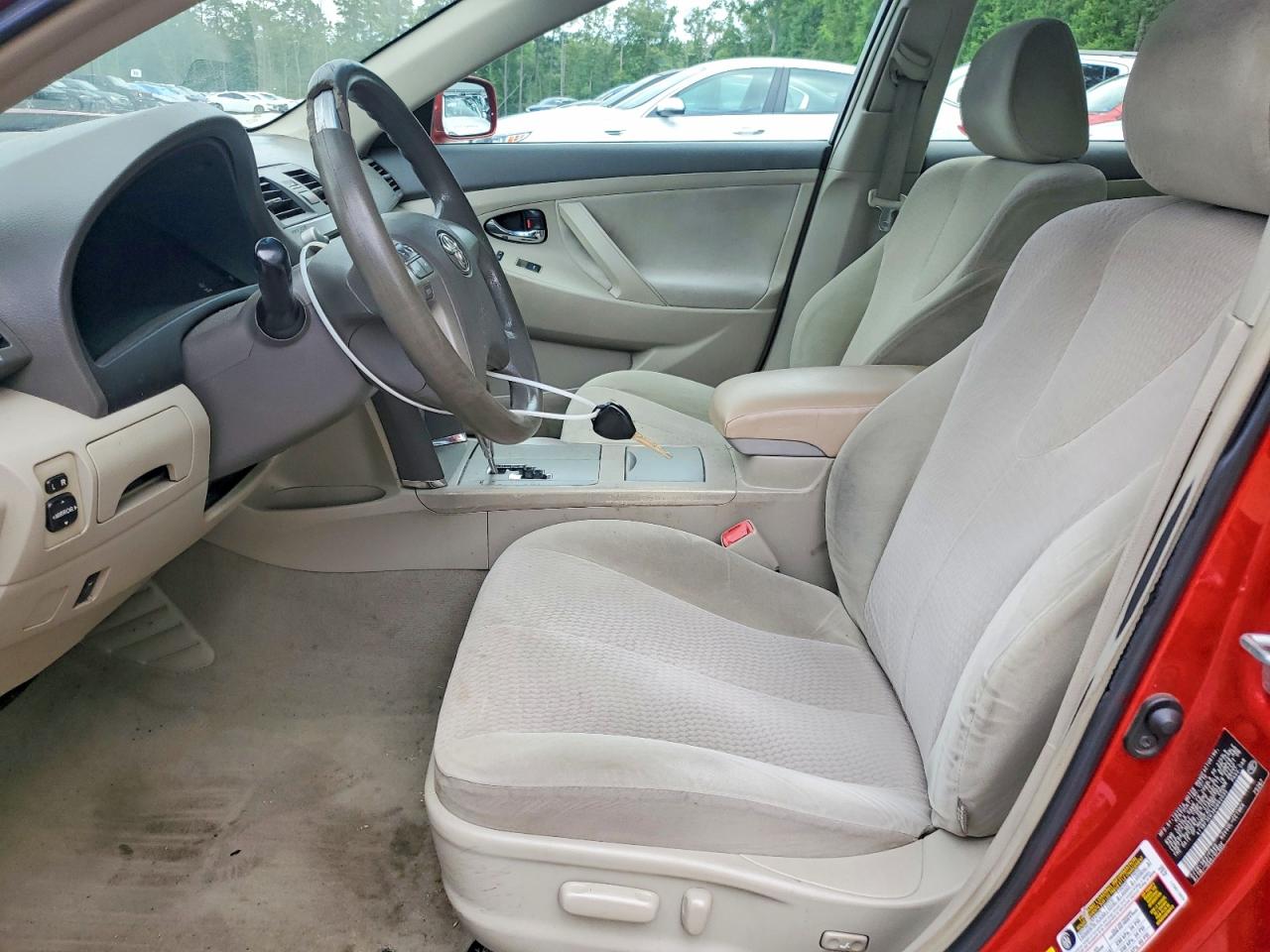 2011 Toyota Camry Le Red vin: 4T1BF3EK3BU662035