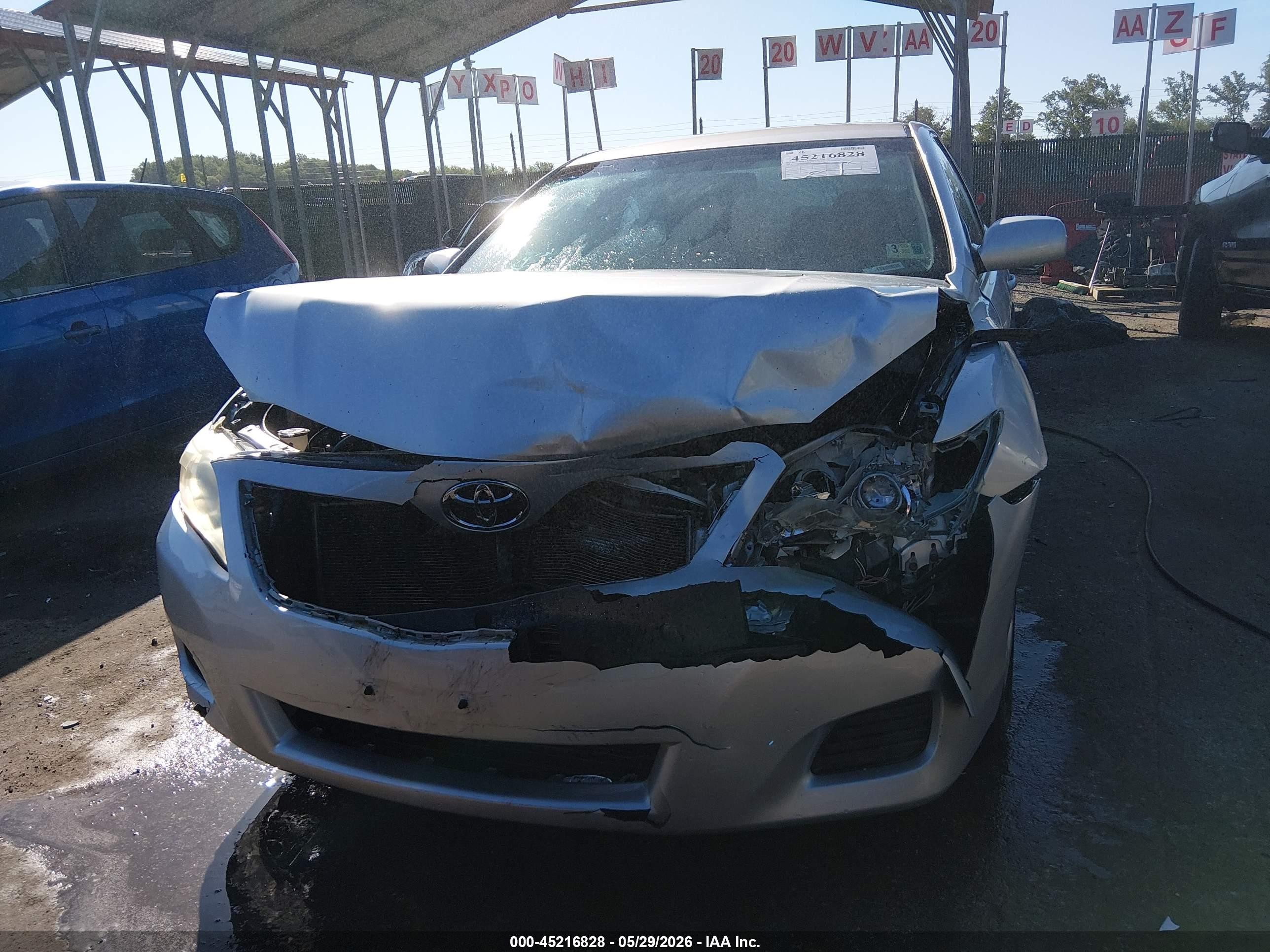 2011 Toyota Camry Le Silver vin: 4T1BF3EK3BU662598