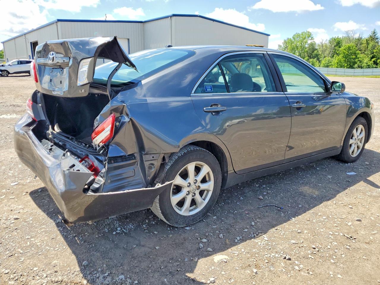 2011 Toyota Camry Le Gray vin: 4T1BF3EK3BU685881