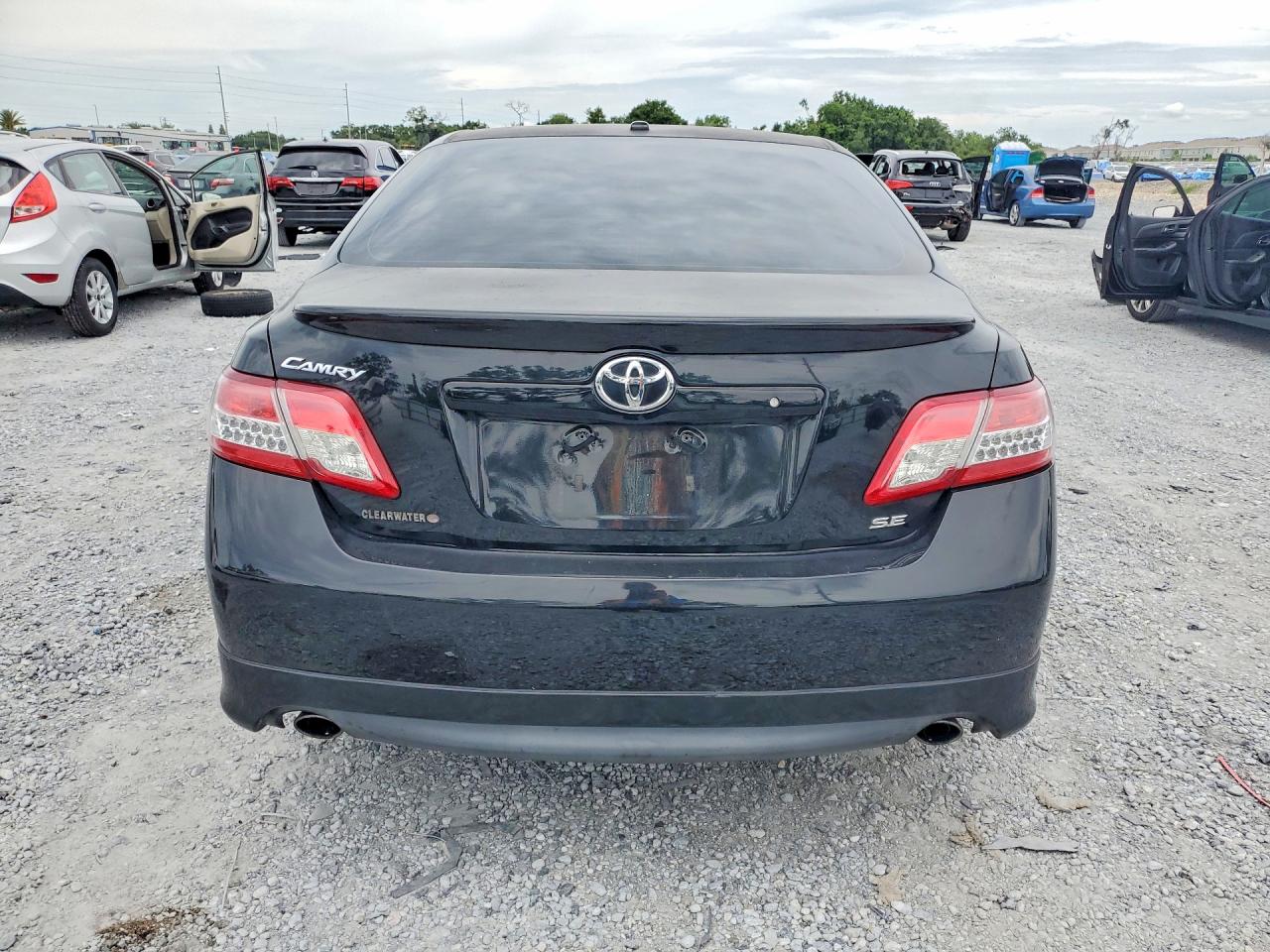 2011 Toyota Camry Se Черный vin: 4T1BF3EK3BU690157