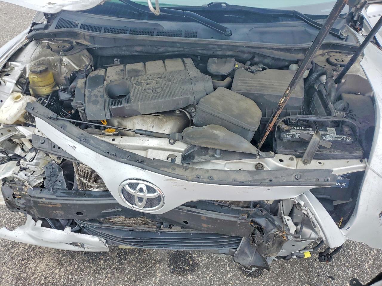 2011 Toyota Camry Le Gray vin: 4T1BF3EK3BU697190