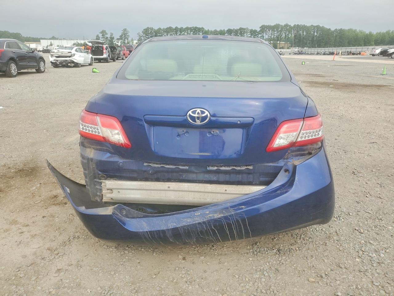 2011 Toyota Camry Le Blue vin: 4T1BF3EK3BU712707