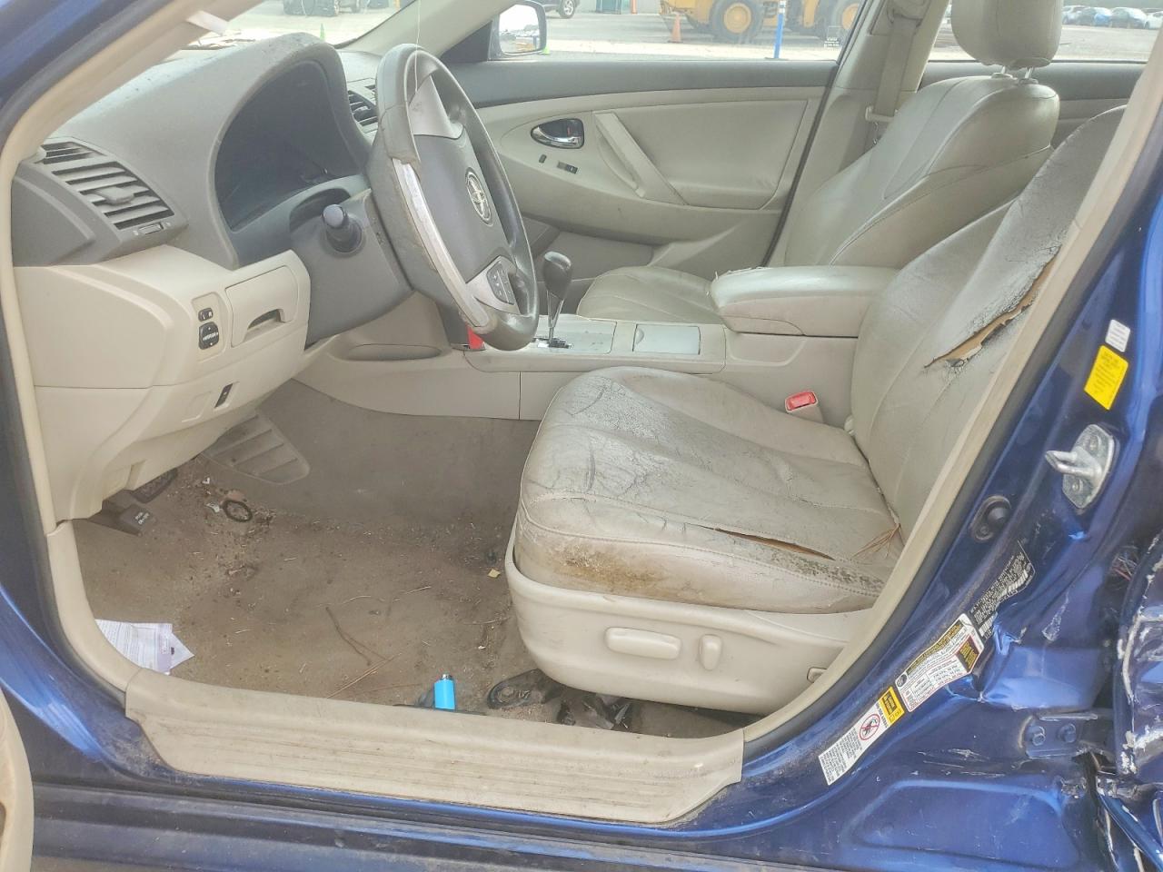 2011 Toyota Camry Le Blue vin: 4T1BF3EK3BU712707