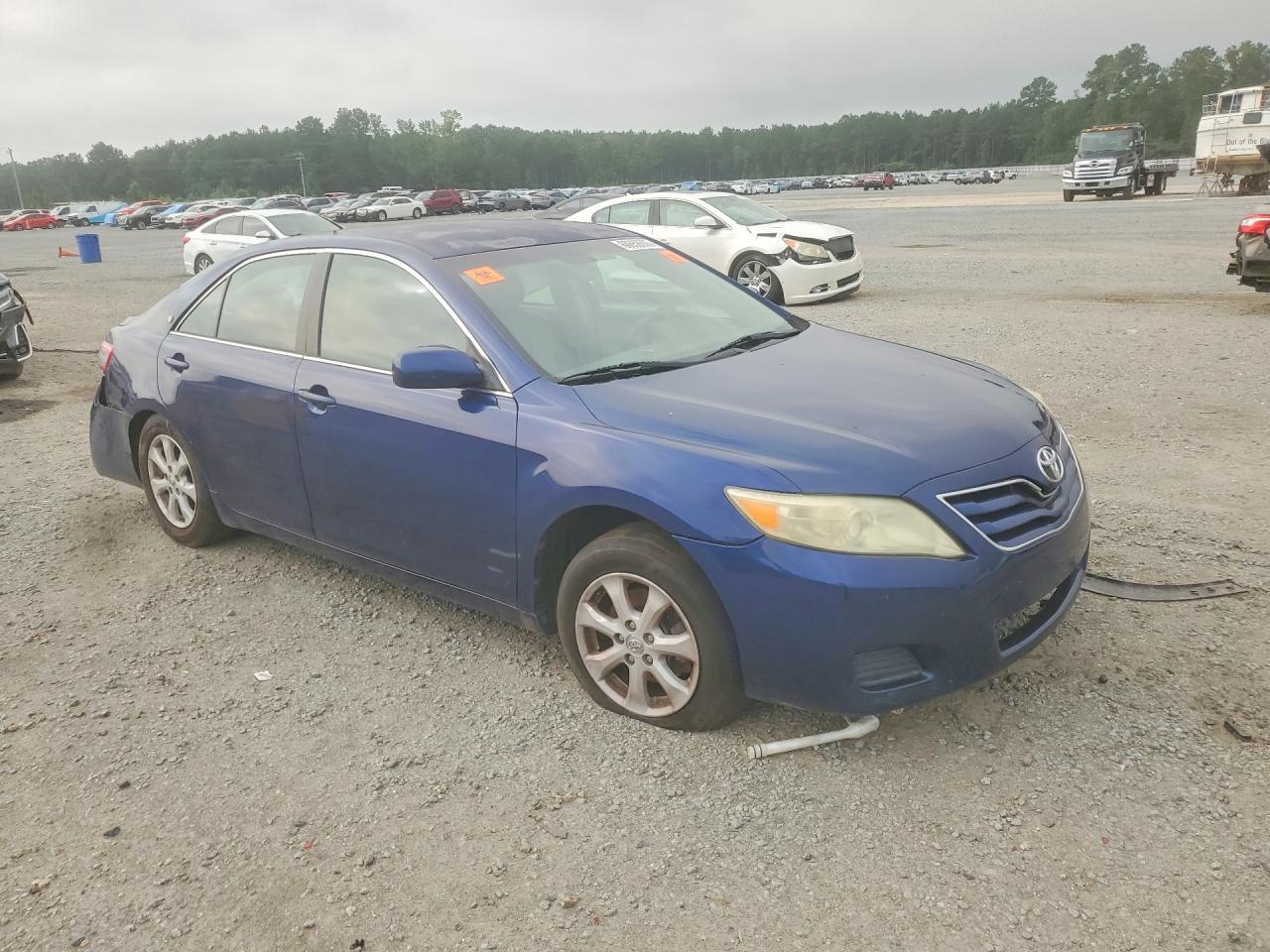2011 Toyota Camry Le Blue vin: 4T1BF3EK3BU712707