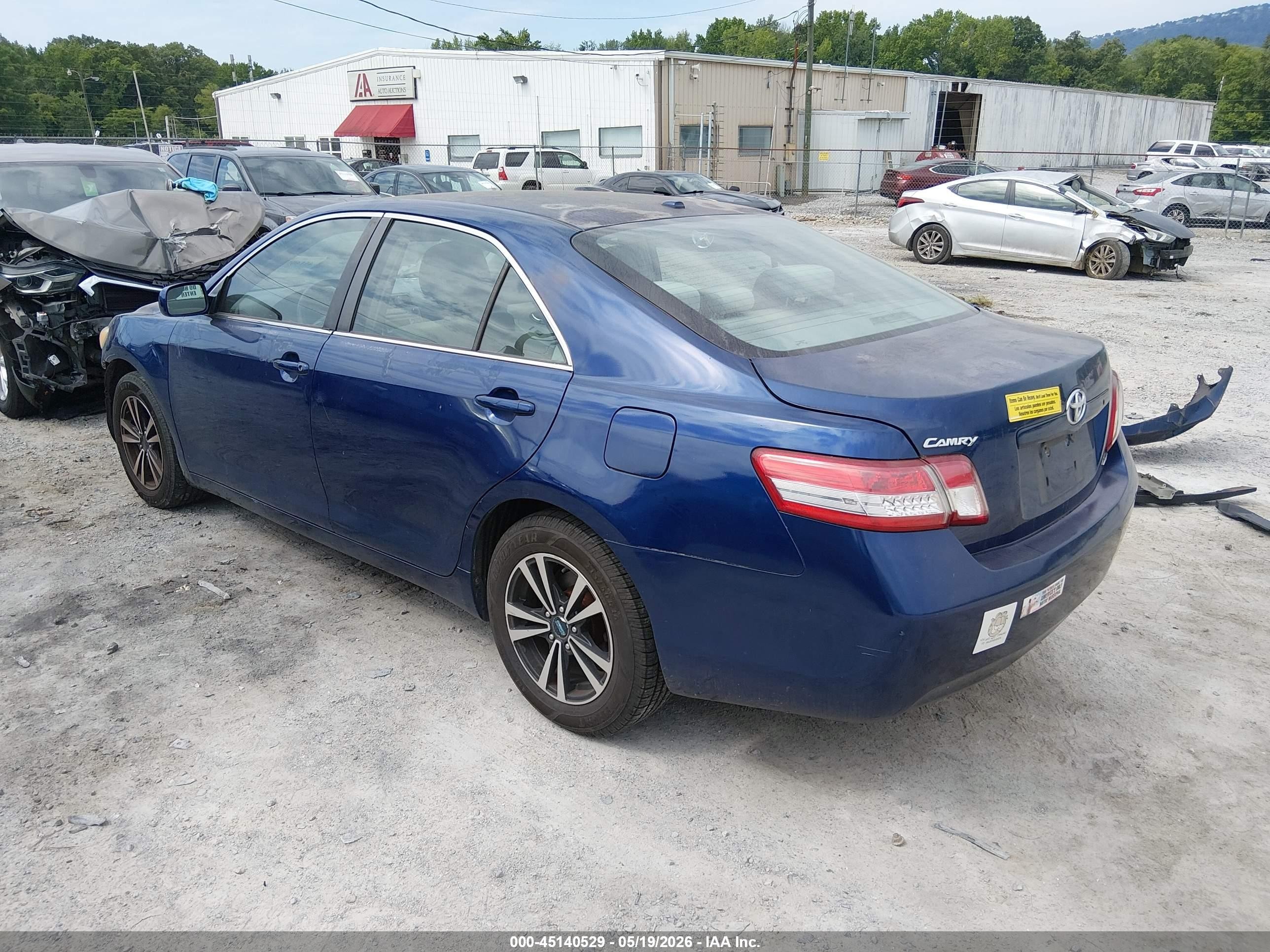 2011 Toyota Camry Le Blue vin: 4T1BF3EK3BU718586