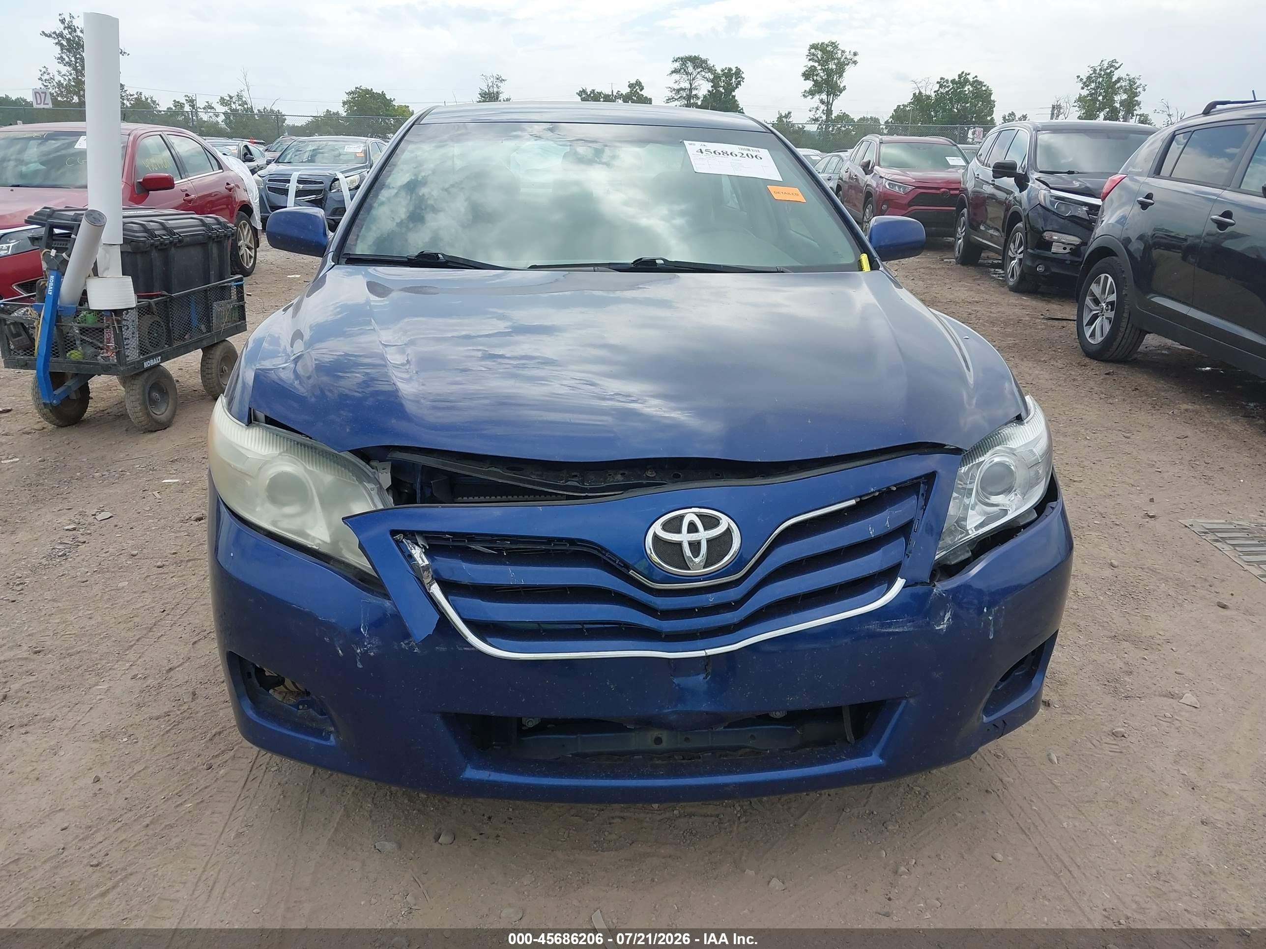 2011 Toyota Camry Le Blue vin: 4T1BF3EK3BU728521