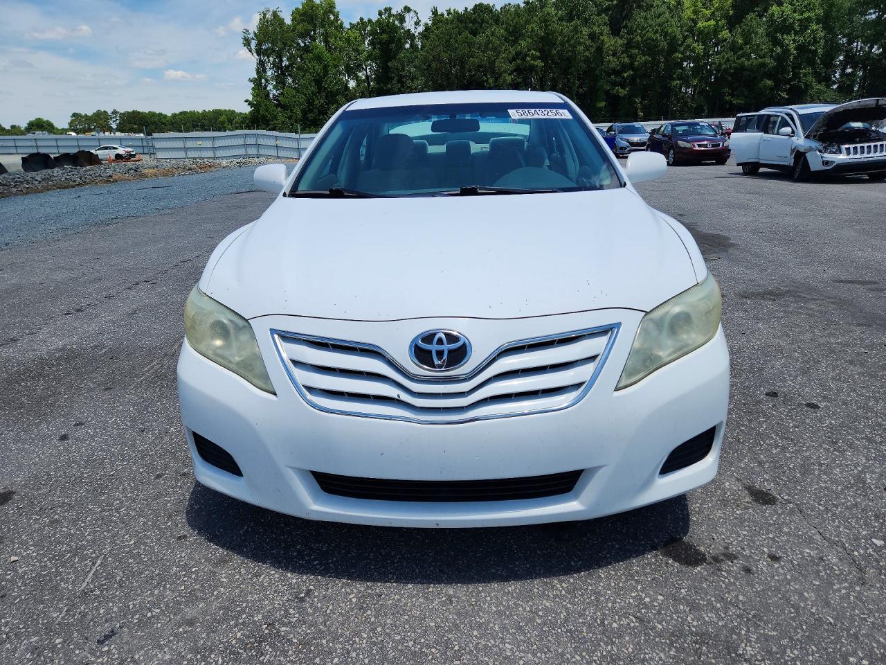 2011 Toyota Camry Base White vin: 4T1BF3EK3BU728826