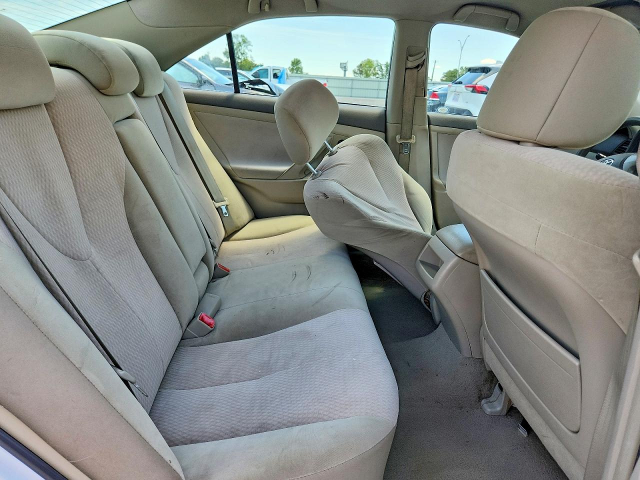 2011 Toyota Camry Base White vin: 4T1BF3EK3BU728826