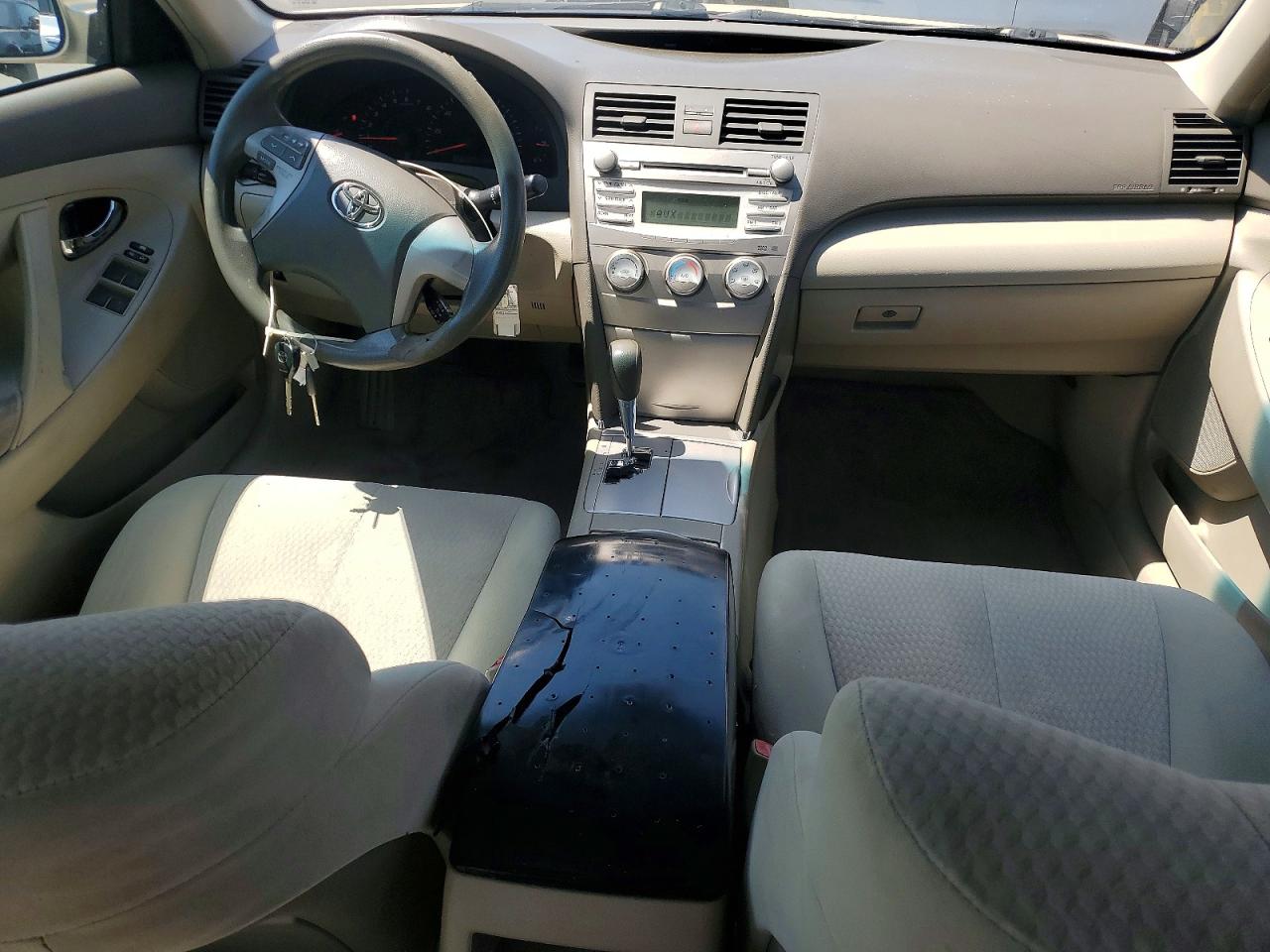 2011 Toyota Camry Le Tan vin: 4T1BF3EK3BU750664