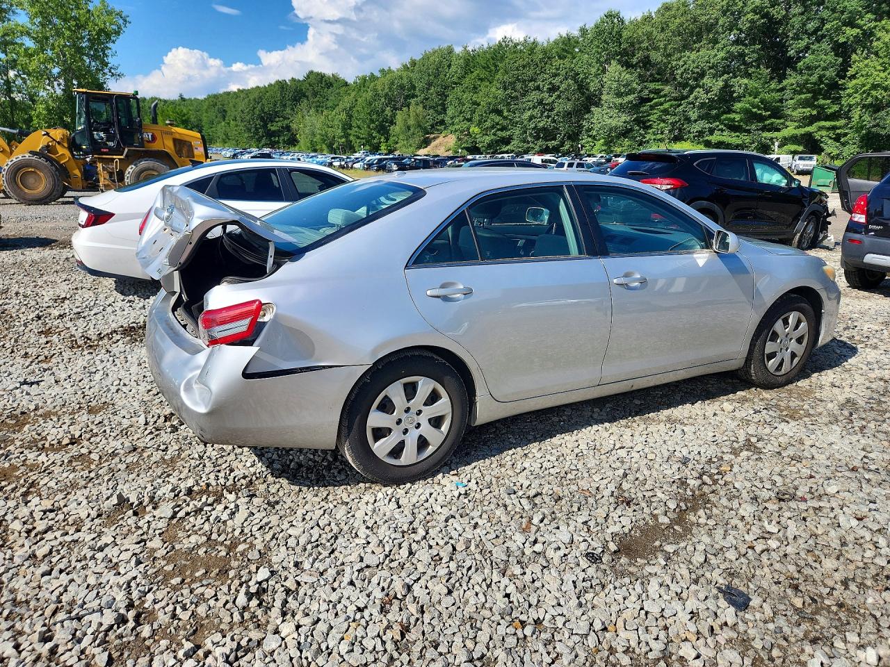2011 Toyota Camry Le Silver vin: 4T1BF3EK3BU754665