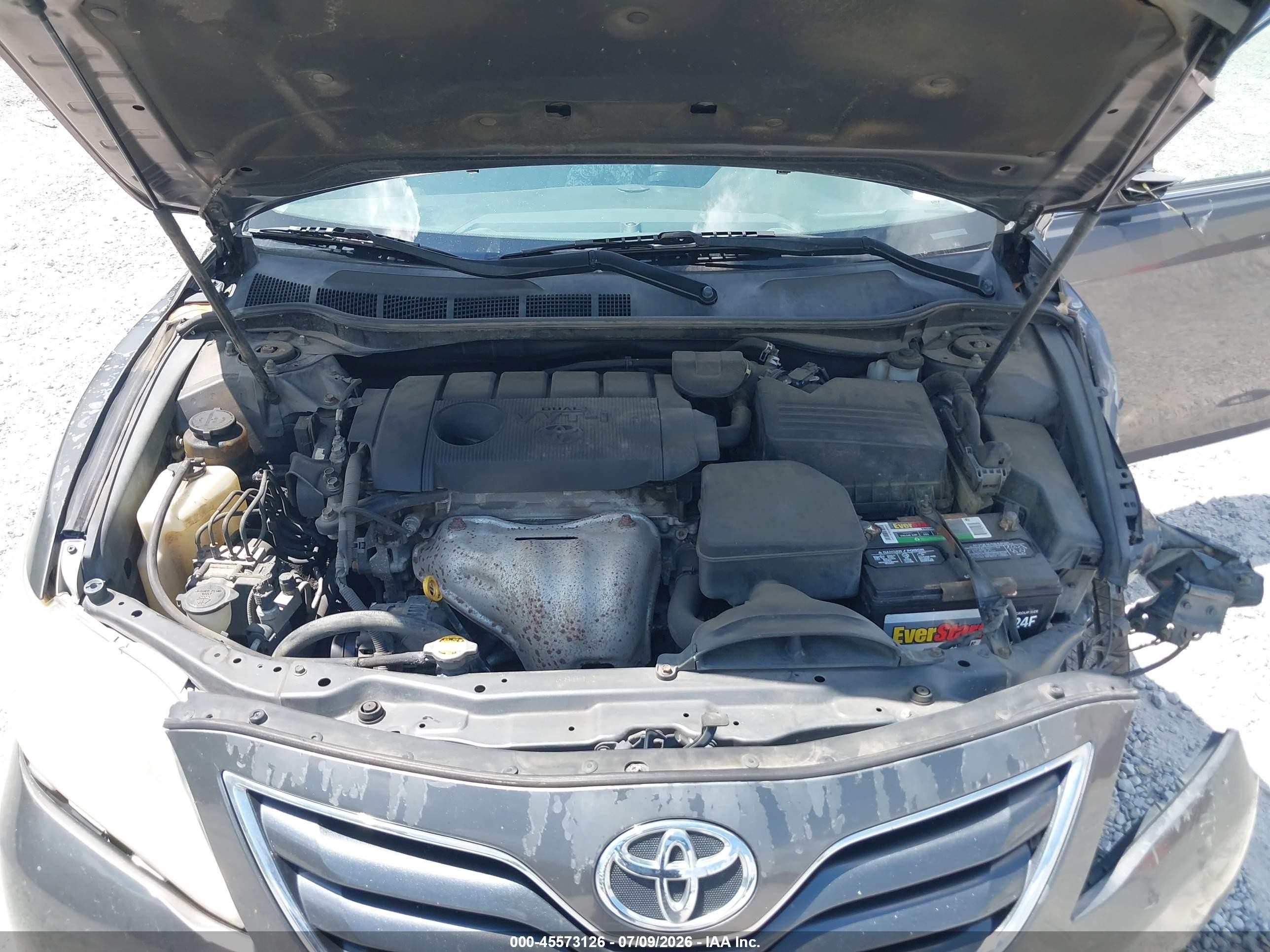2011 Toyota Camry Le Gray vin: 4T1BF3EK3BU756223
