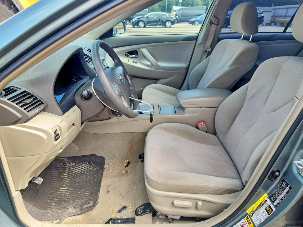 2011 Toyota Camry Le Green vin: 4T1BF3EK3BU758683
