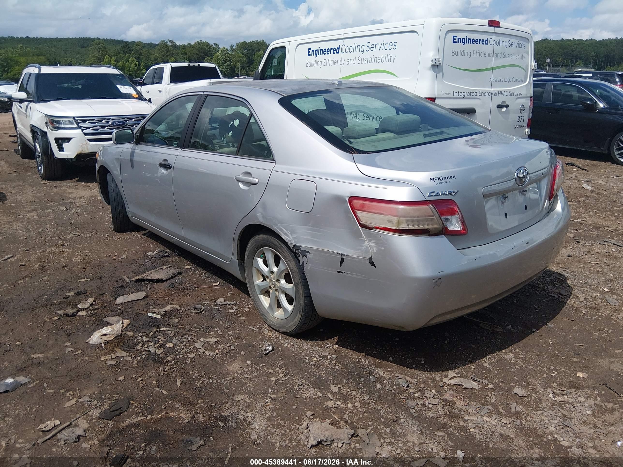 2011 Toyota Camry Le Серебряный vin: 4T1BF3EK3BU759882