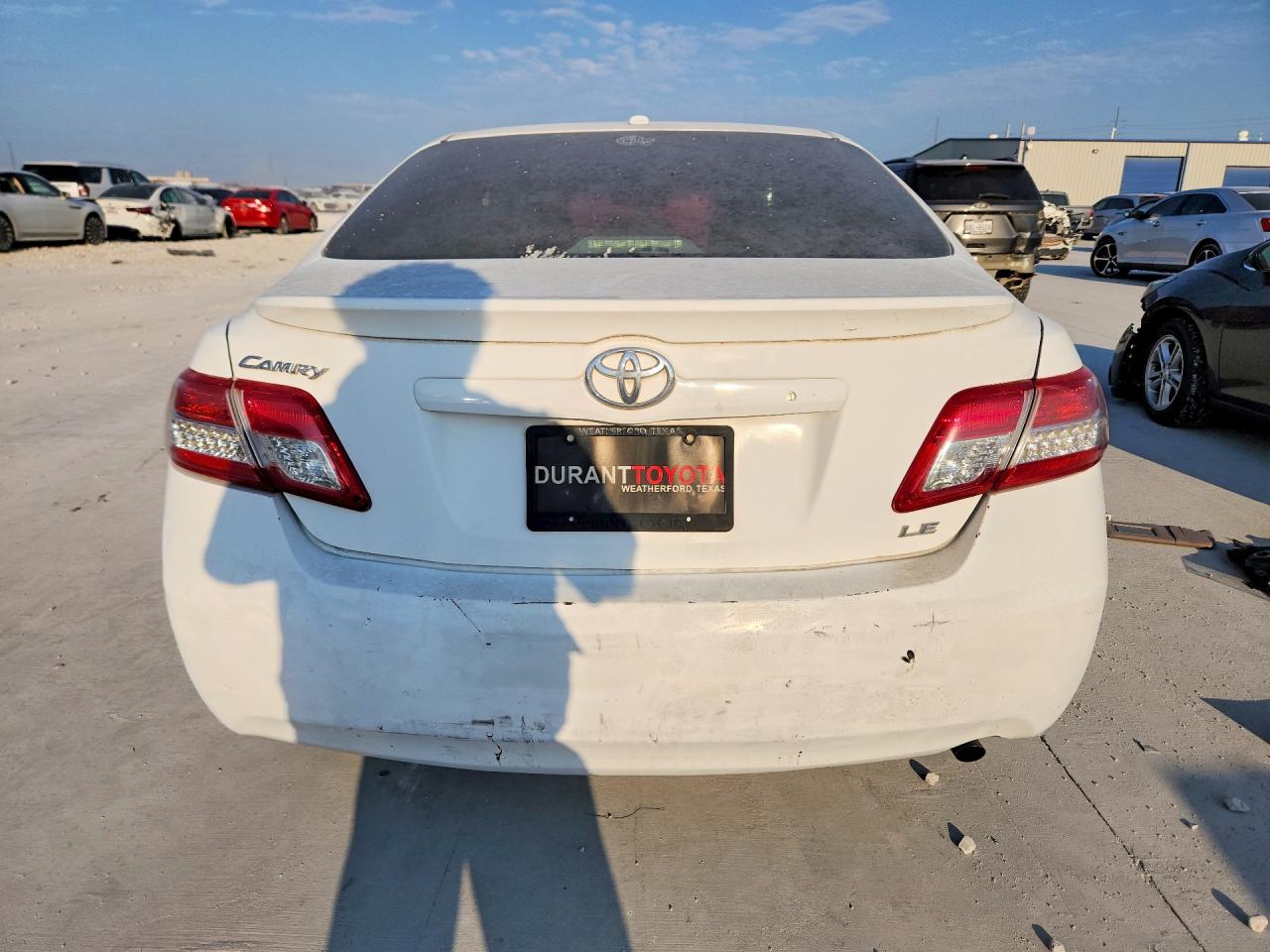 2011 Toyota Camry Le White vin: 4T1BF3EK3BU760854