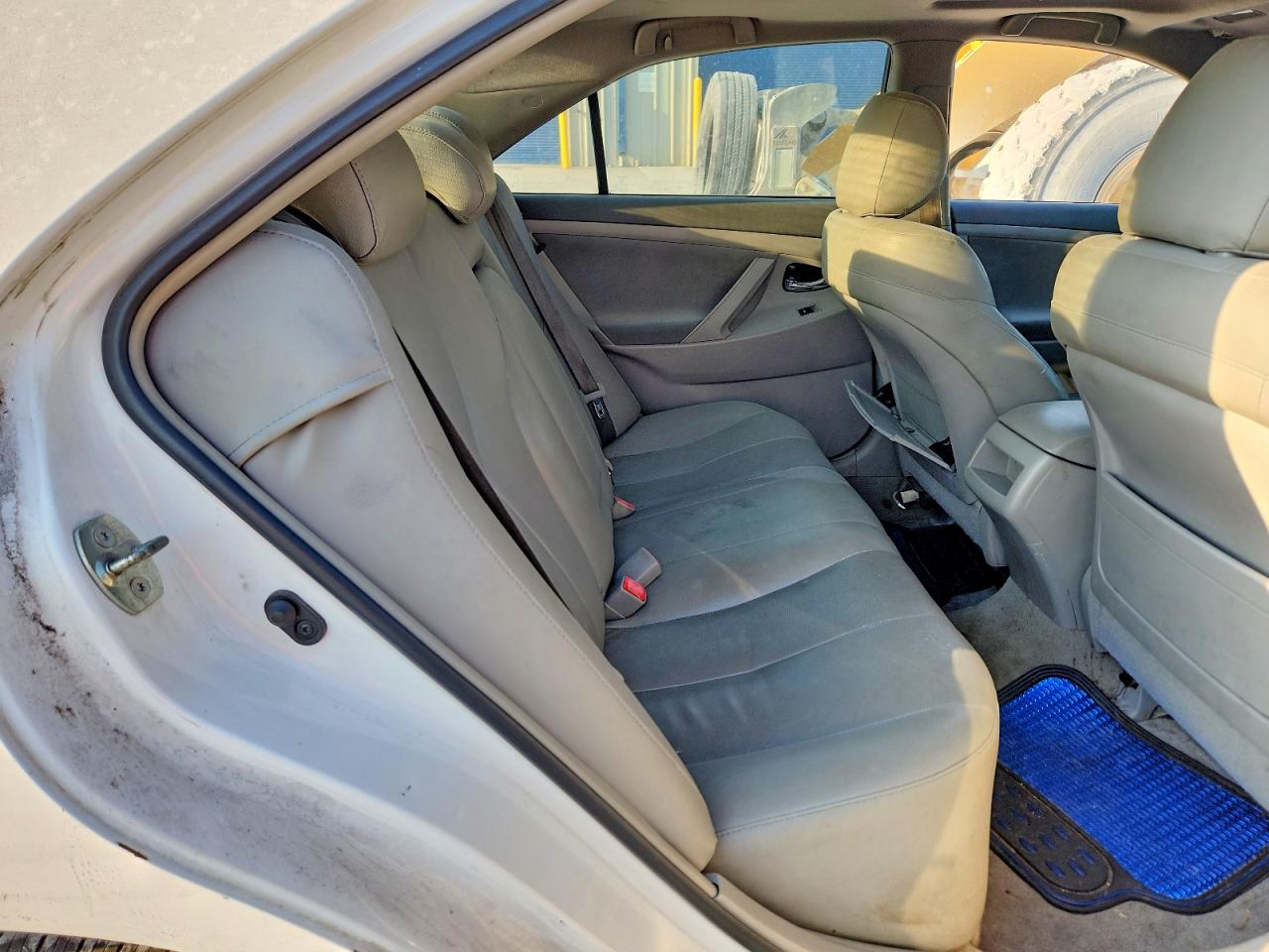2011 Toyota Camry Le White vin: 4T1BF3EK3BU760854