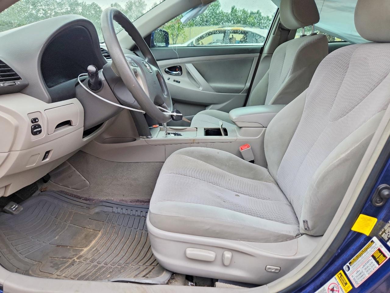 2011 Toyota Camry Le Blue vin: 4T1BF3EK3BU768565