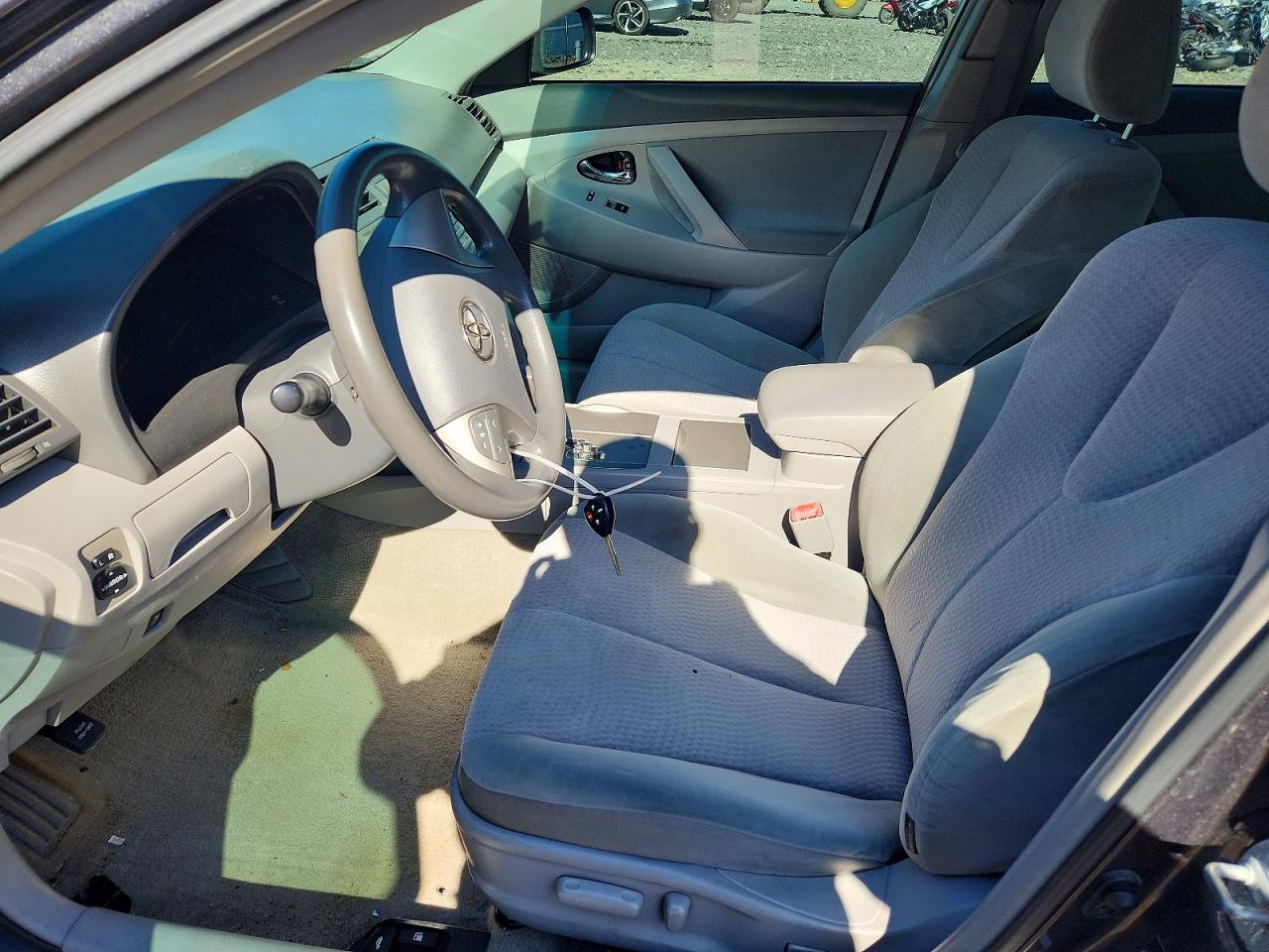 2010 Toyota Camry Серый vin: 4T1BF3EK4AU022074