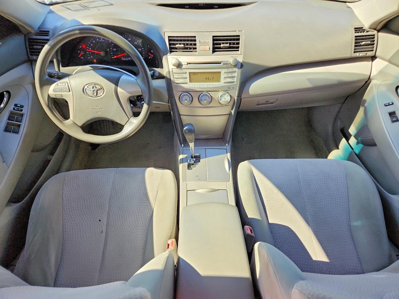 2010 Toyota Camry Серый vin: 4T1BF3EK4AU022074