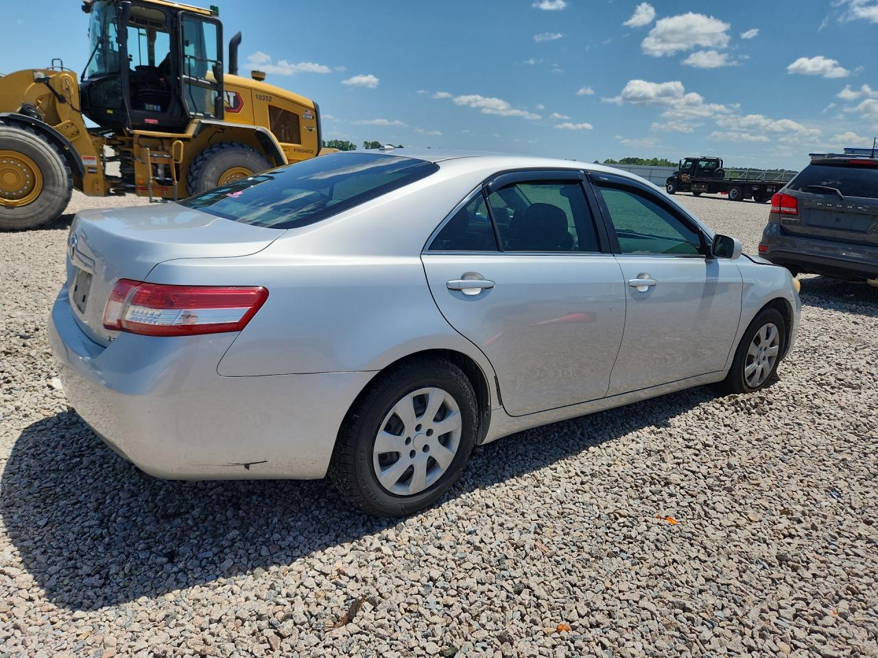 2010 Toyota Camry Le Silver vin: 4T1BF3EK4AU032202