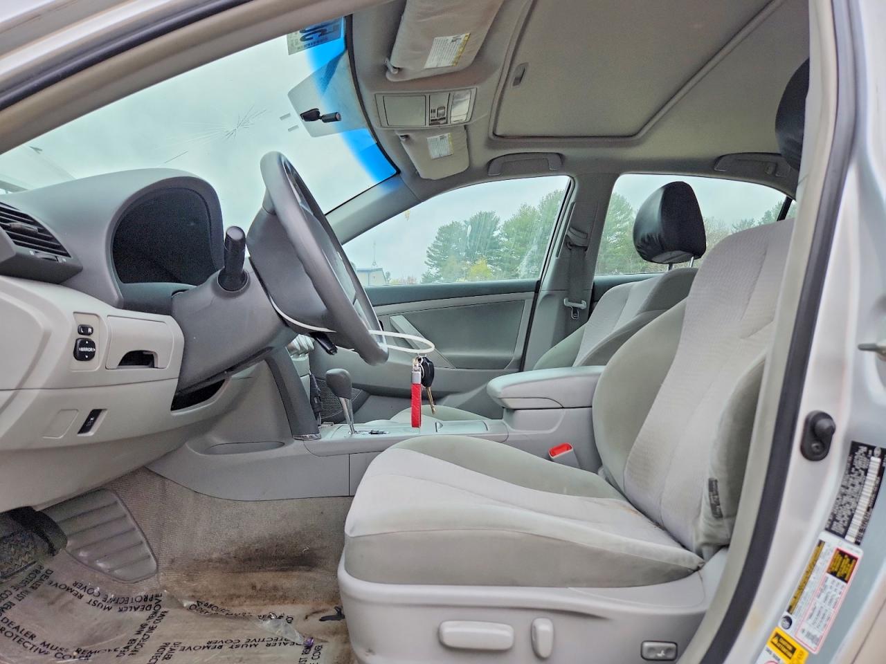 2010 Toyota Camry Le Серебряный vin: 4T1BF3EK4AU041742
