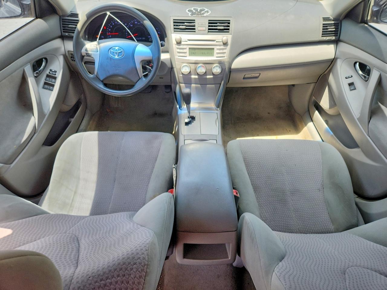2010 Toyota Camry Le Серый vin: 4T1BF3EK4AU050747