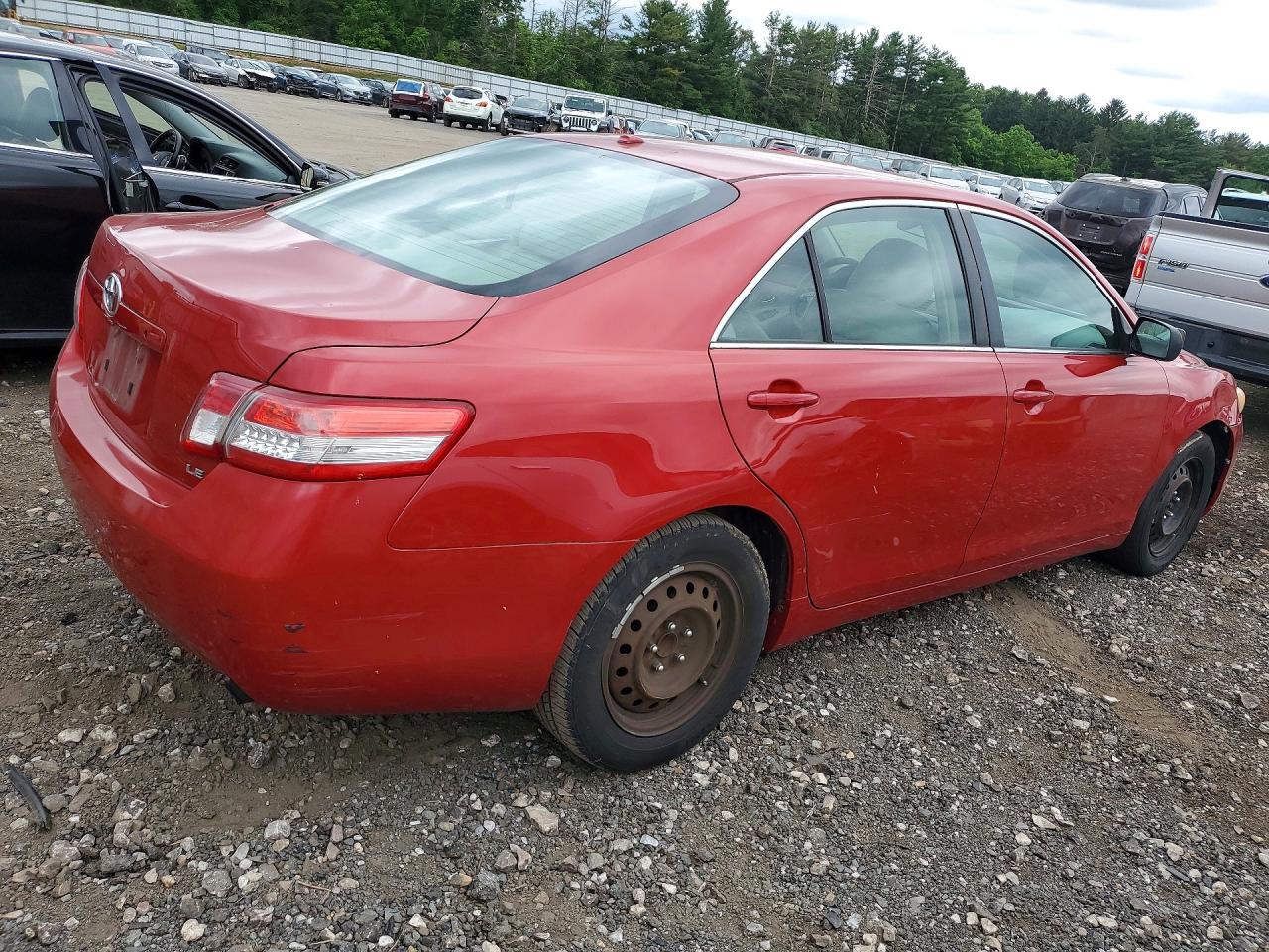 2010 Toyota Camry Le Red vin: 4T1BF3EK4AU066348