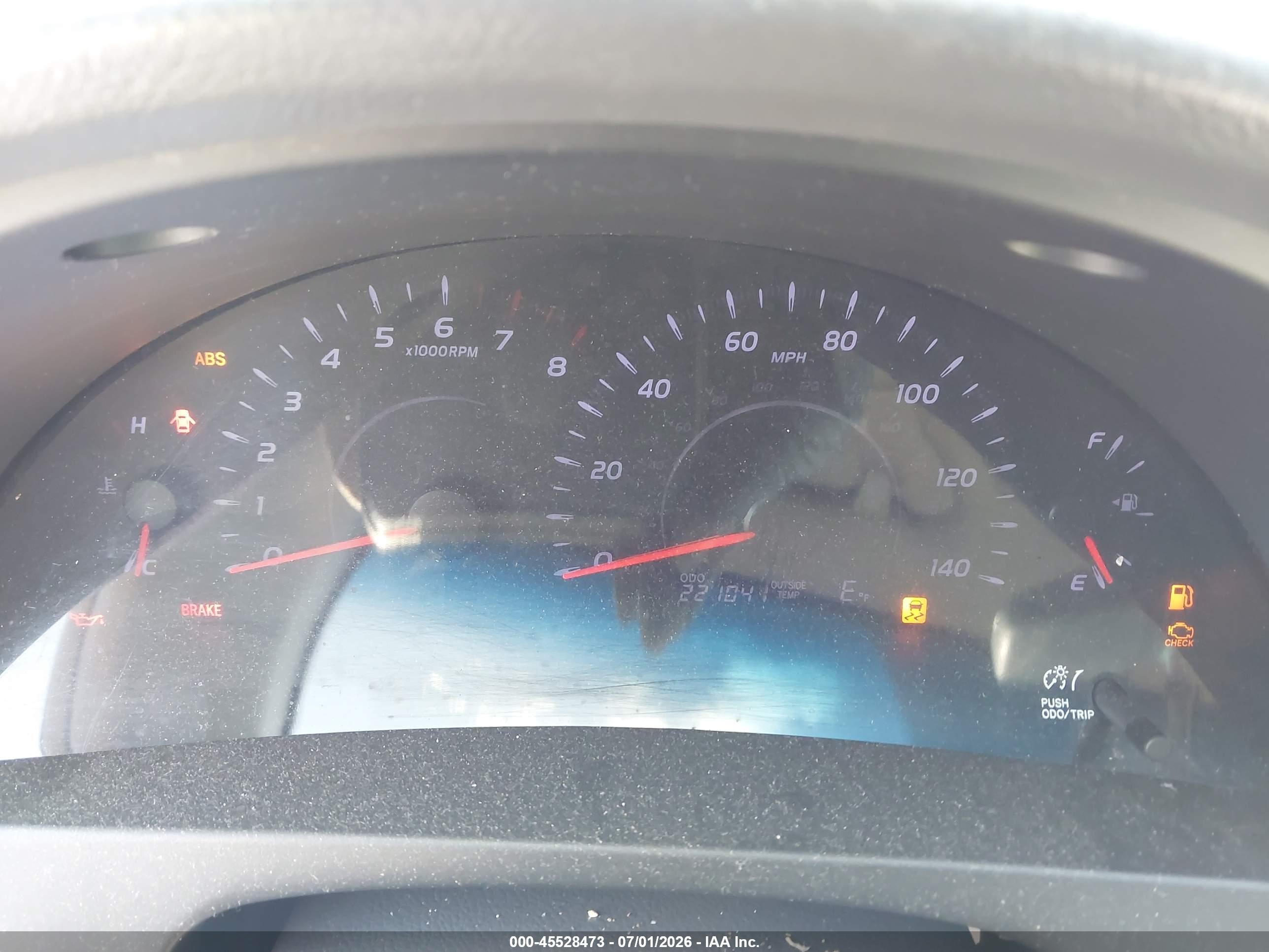 2010 Toyota Camry Le Red vin: 4T1BF3EK4AU072232