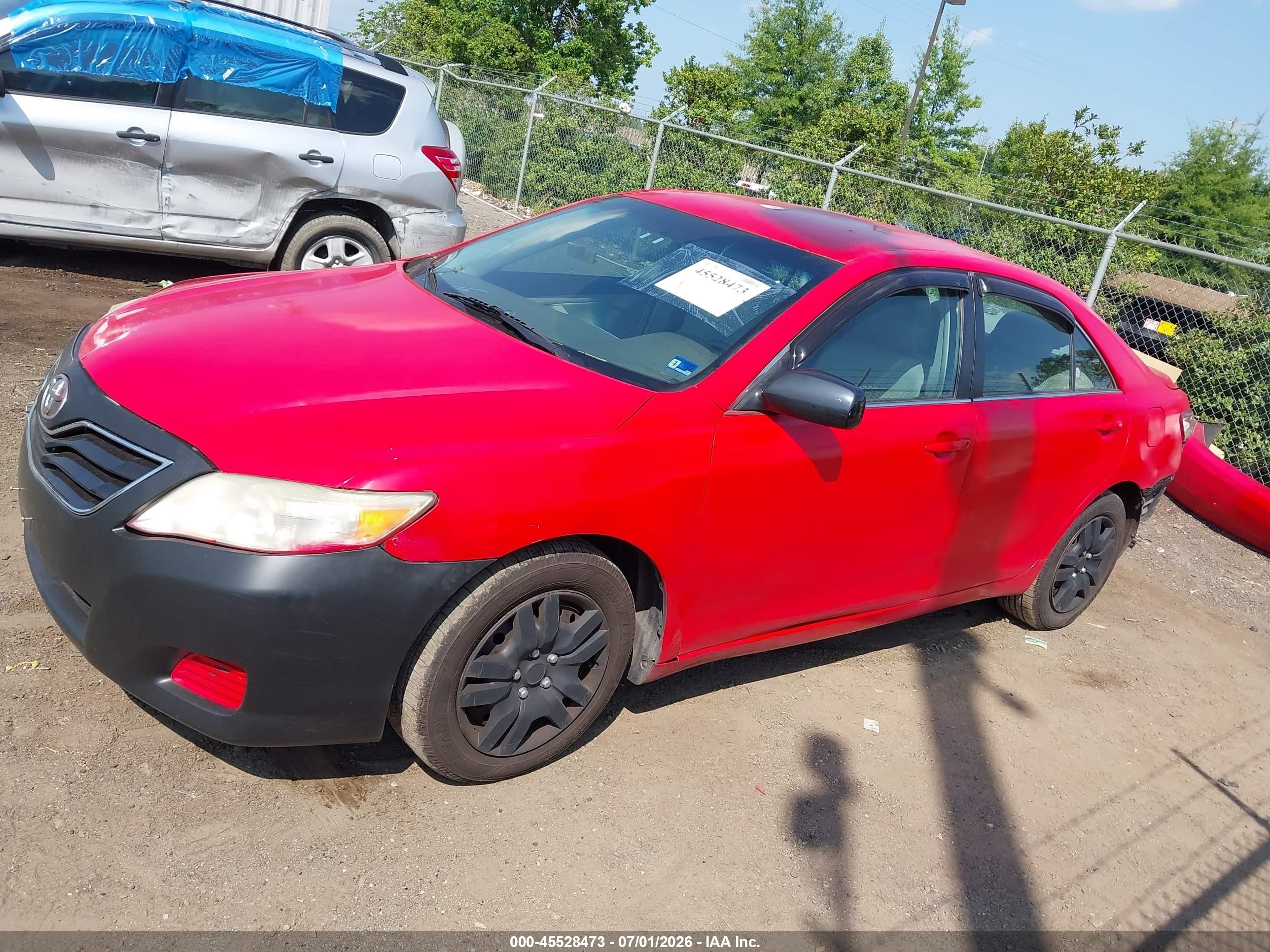 2010 Toyota Camry Le Red vin: 4T1BF3EK4AU072232