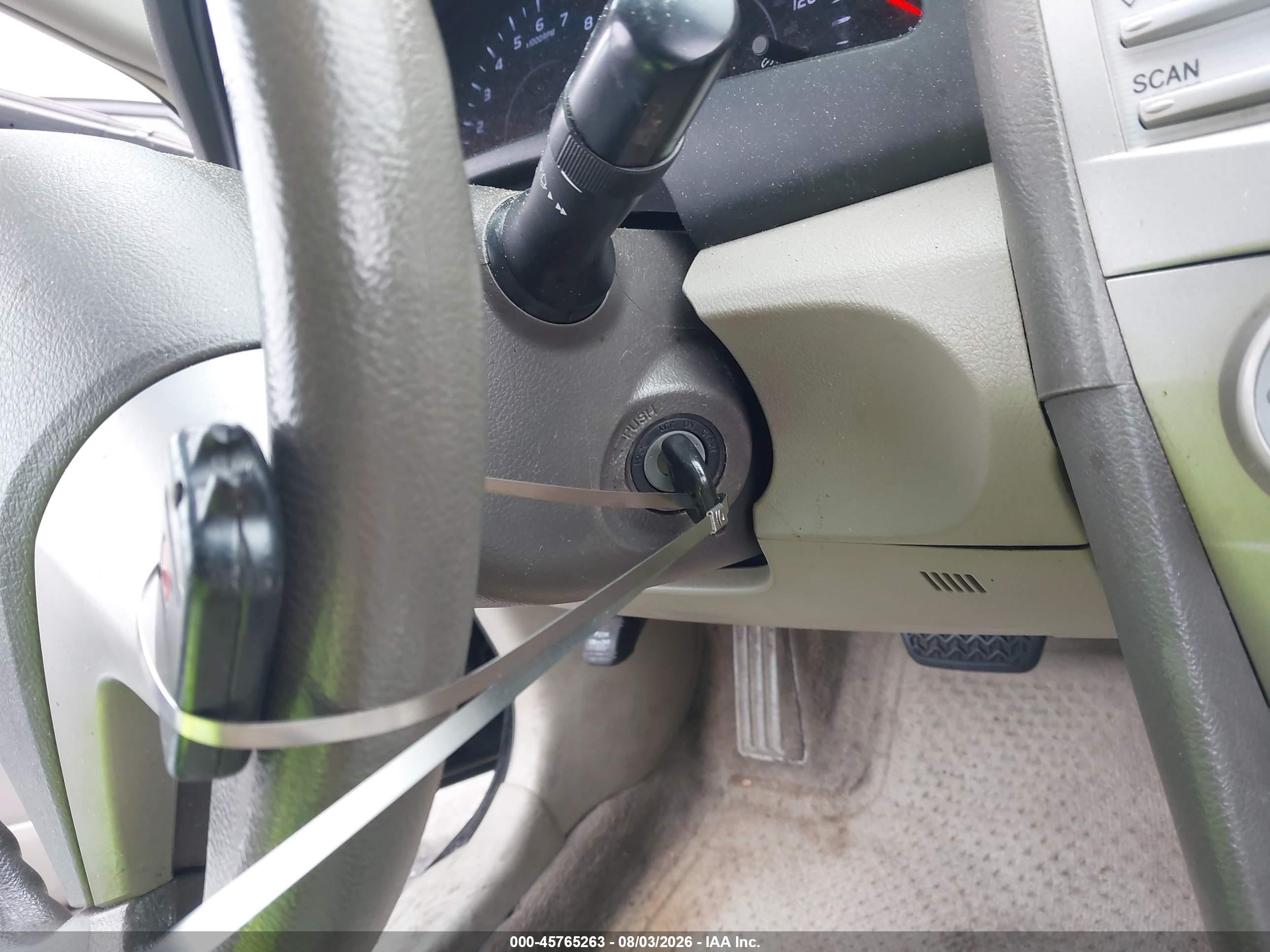 2010 Toyota Camry   Черный vin: 4T1BF3EK4AU080959