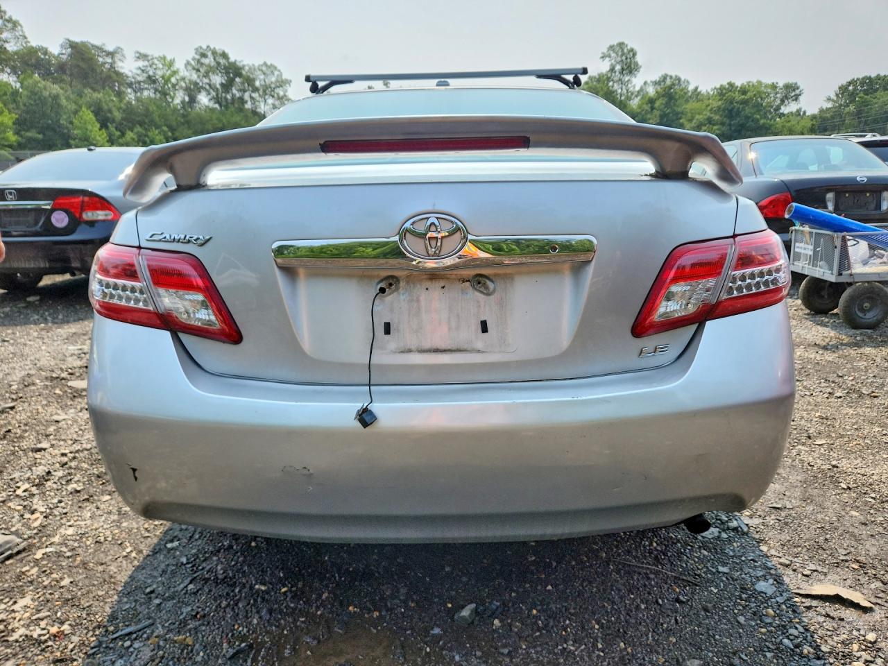 2010 Toyota Camry Le Silver vin: 4T1BF3EK4AU090732