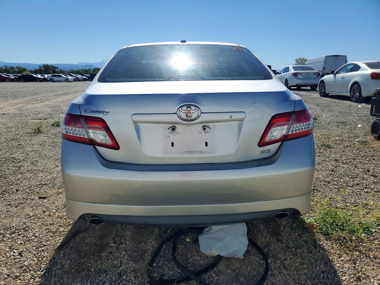 2010 Toyota Camry Se Silver vin: 4T1BF3EK4AU097955