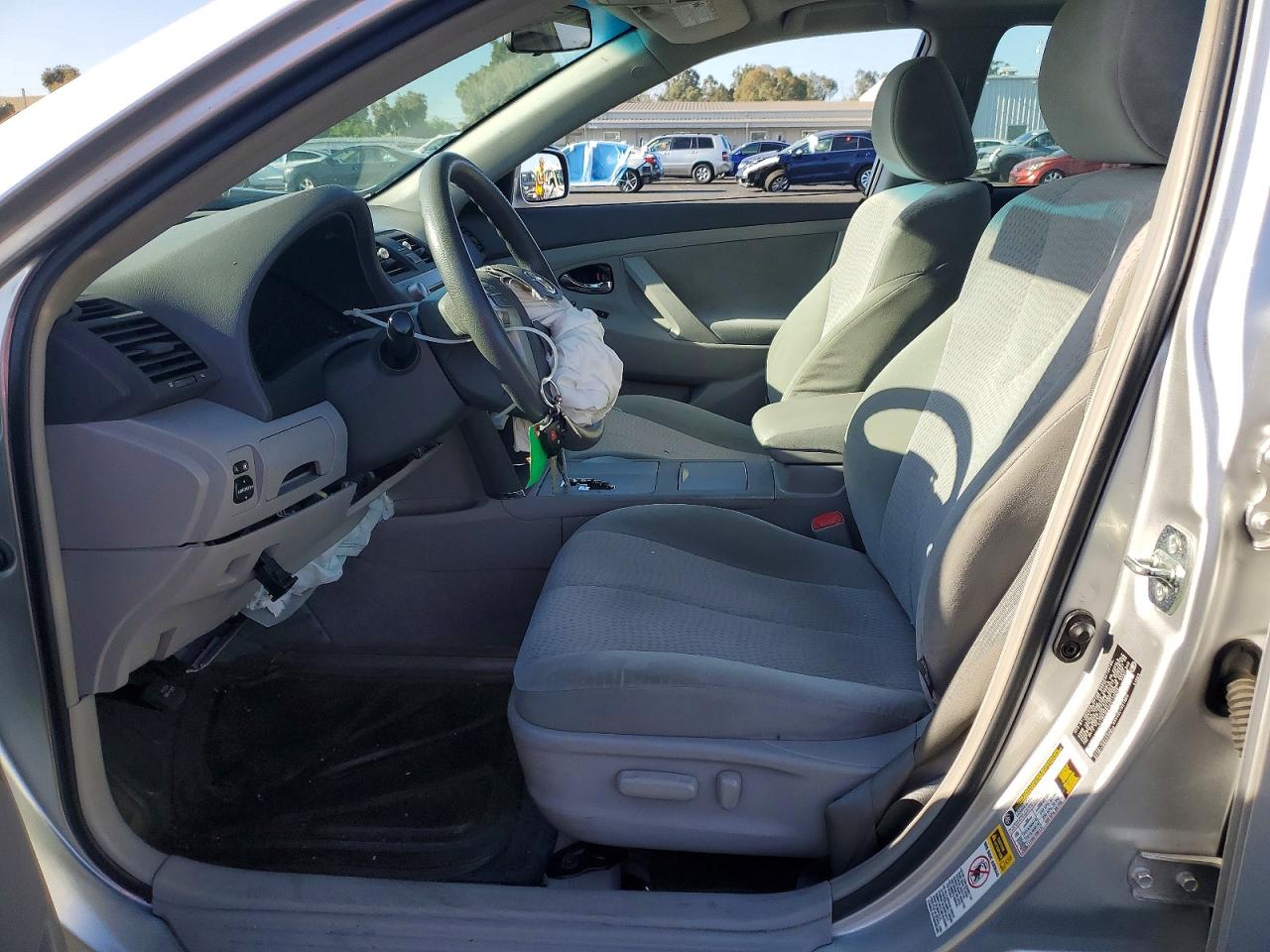 2010 Toyota Camry Le Silver vin: 4T1BF3EK4AU113068