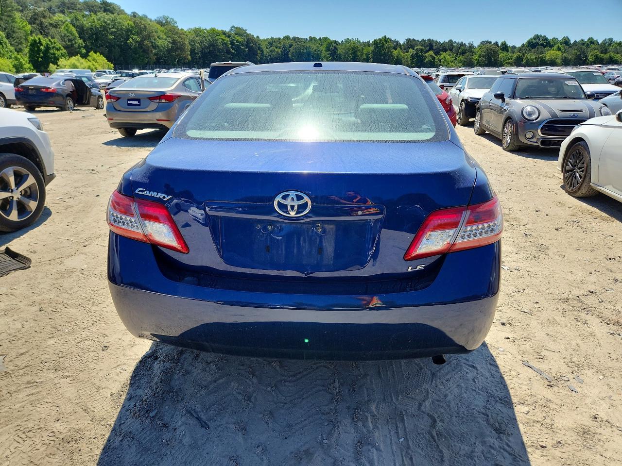 2010 Toyota Camry Le Blue vin: 4T1BF3EK4AU508156